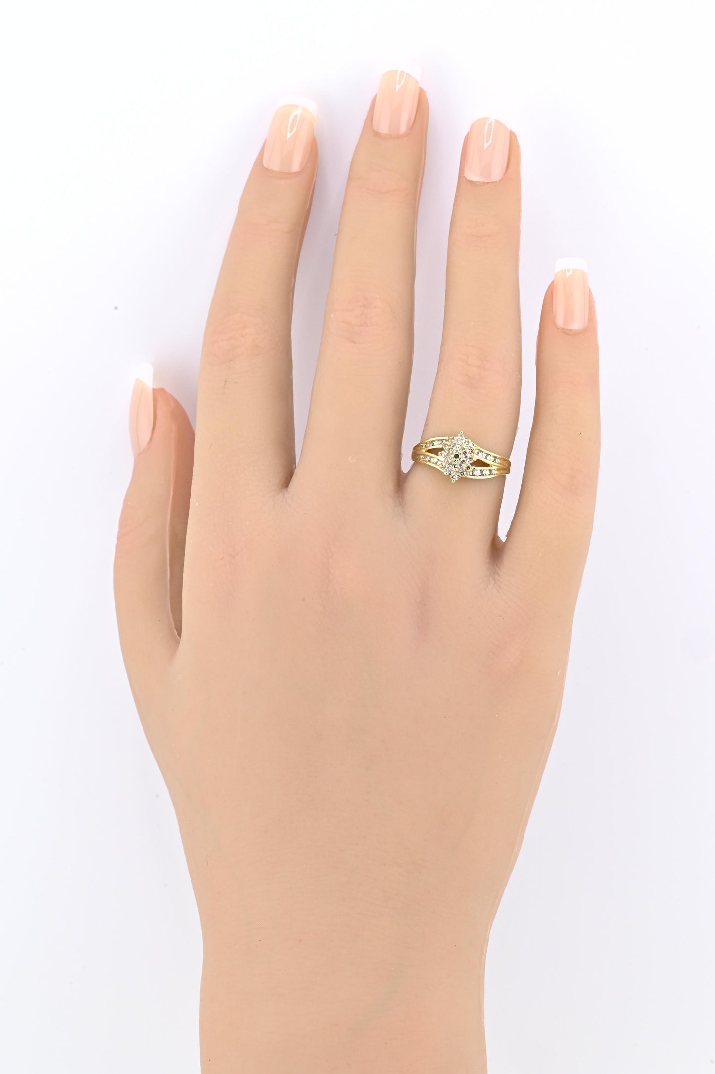 IGI Certified 14K Yellow & White Gold Diamond Cluster Ring – 0.25ct, Size 6.75