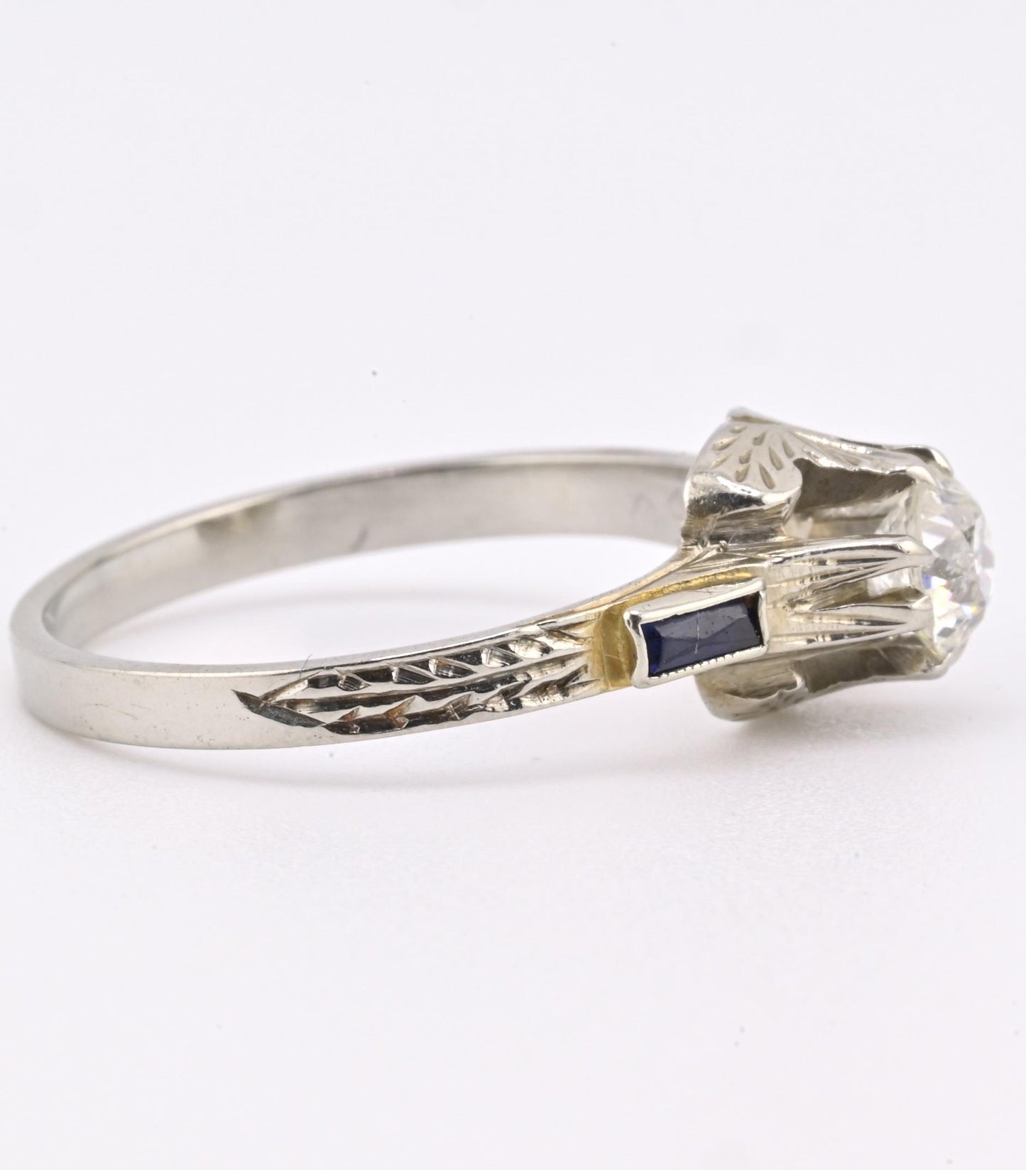 Art Deco 18K White Gold Diamond & Sapphire Ring 0.39ct Size 7 2.71 Grams