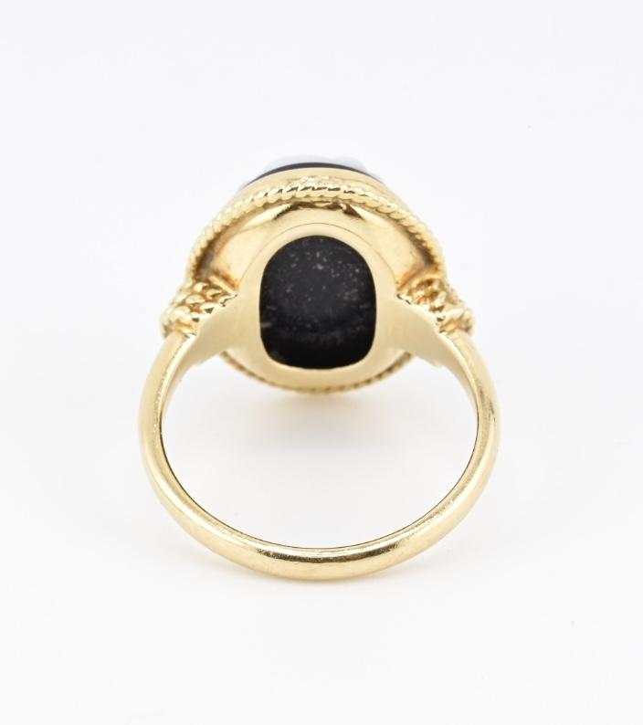 Vintage Sardonyx Cameo Ring 14K Yellow Gold 4.87 Grams Ring Size 6.25