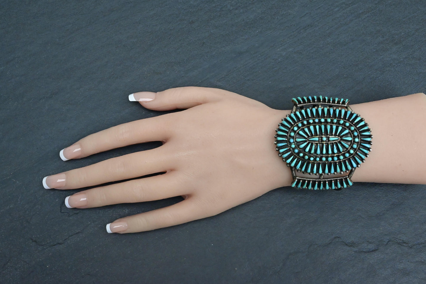 Stunning Vintage Navajo Sterling Zuni Petit Point Turquoise Cuff