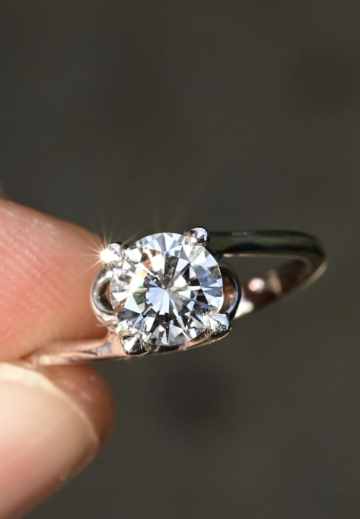 18K White Gold Solitaire Diamond Ring – 0.75 Carat, IGI Certified, Size 5
