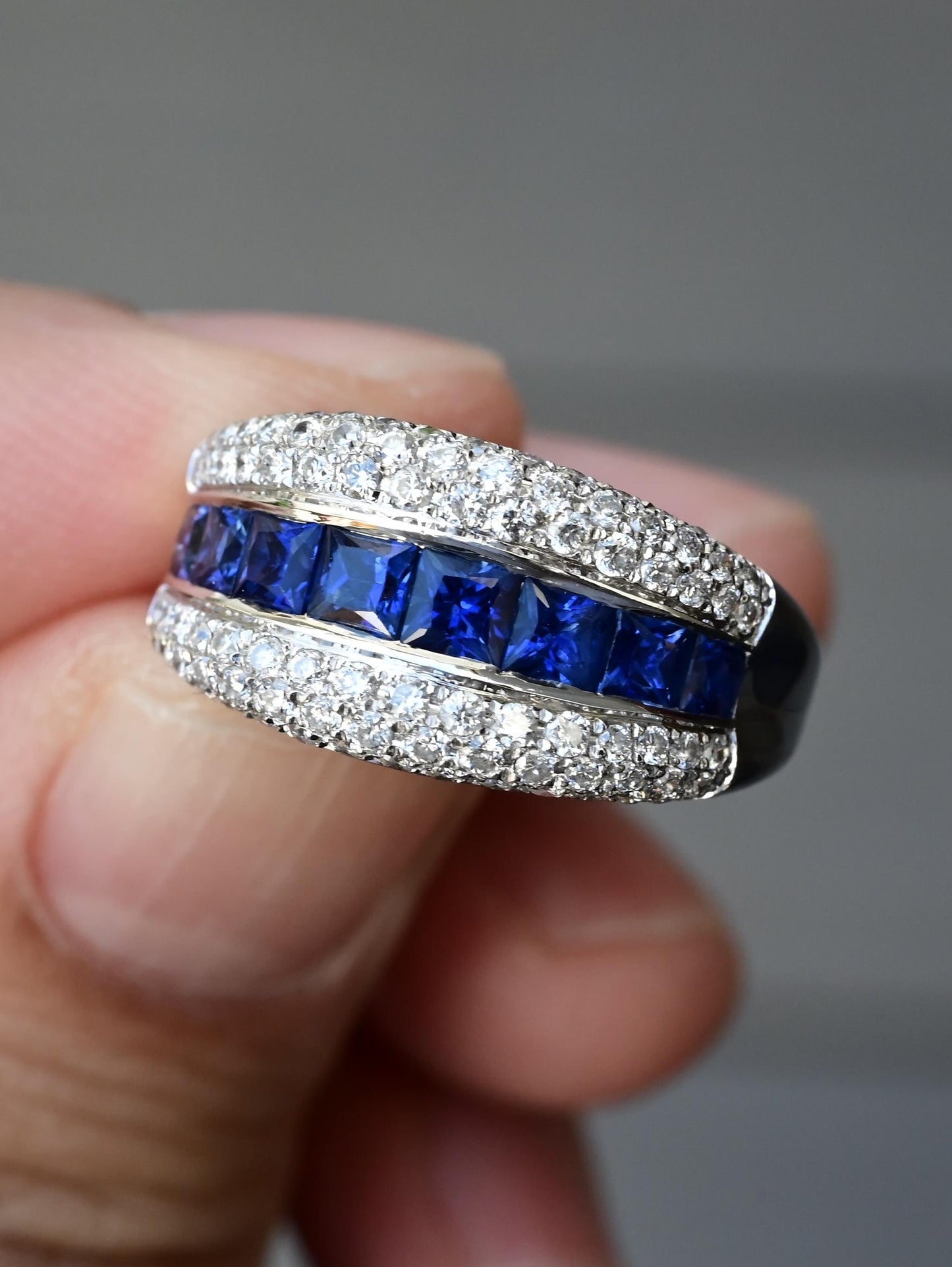 14K White Gold Diamond & Sapphire Ring Signed WH 5.63 Grams 1 Carat Approx