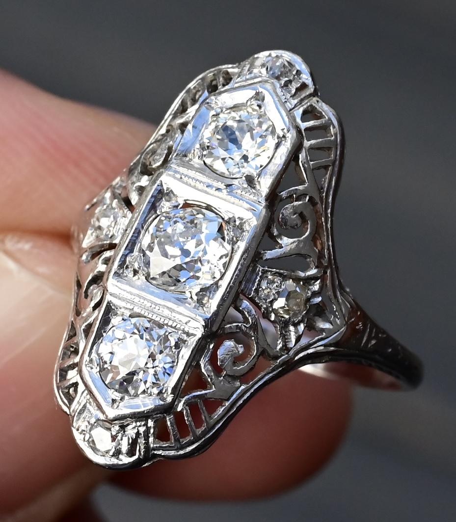 Fabulous Antique Platinum Art Deco Diamond Ring