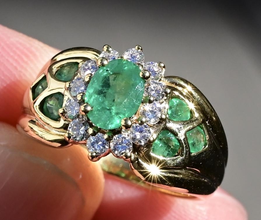 IGI Certified 14K Yellow Gold Emerald & Diamond Cluster Ring – 1.40 TCW, Size 6