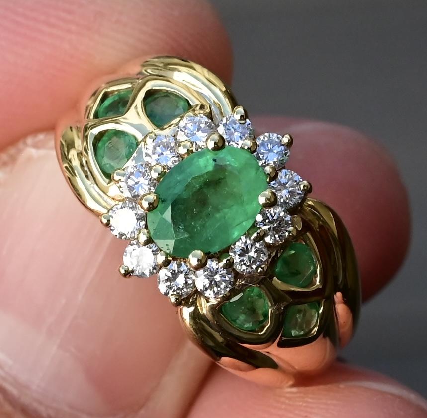 IGI Certified 14K Yellow Gold Emerald & Diamond Cluster Ring – 1.40 TCW, Size 6