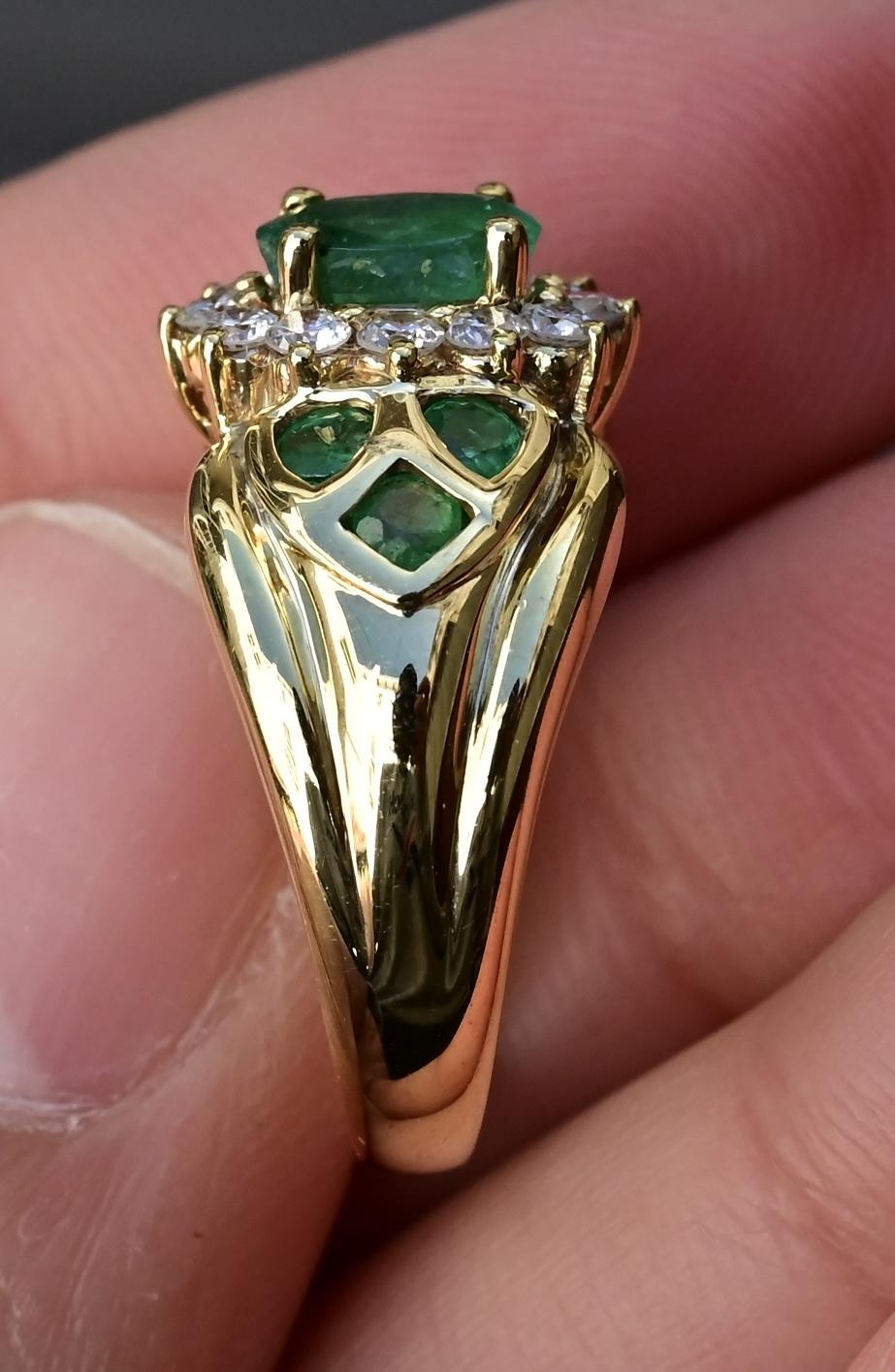 IGI Certified 14K Yellow Gold Emerald & Diamond Cluster Ring – 1.40 TCW, Size 6