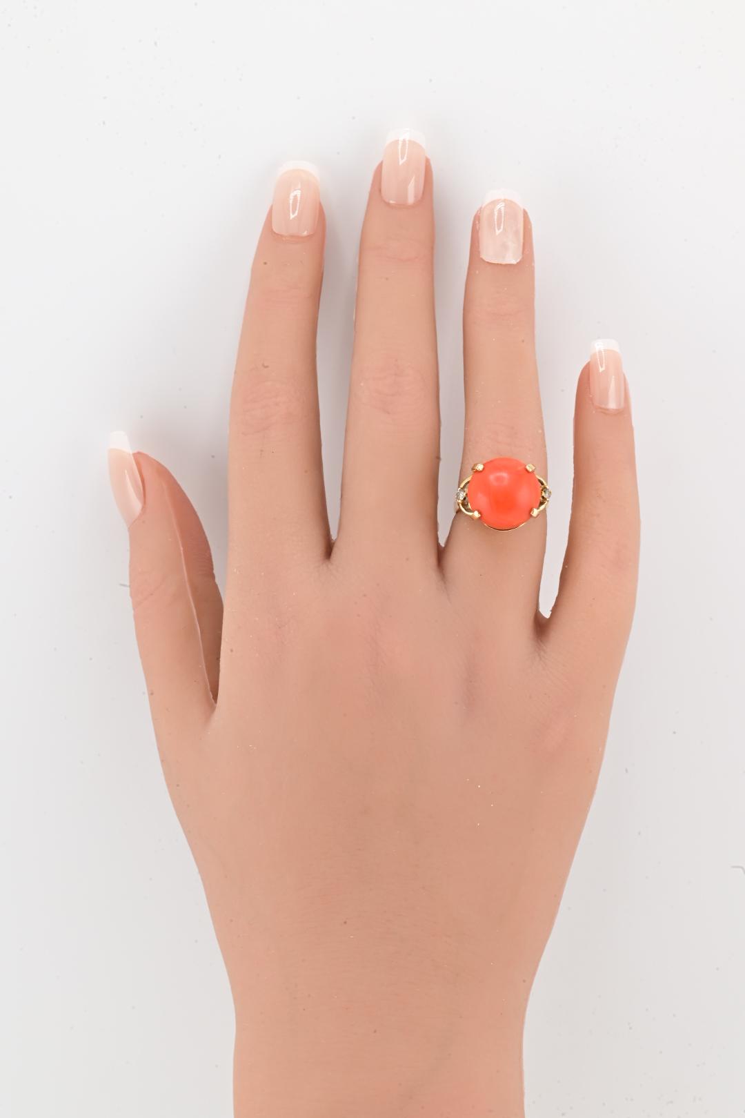 14K Yellow Gold Natural Coral & Diamond Ring 5.89g Size 6.5 Coral 14mm