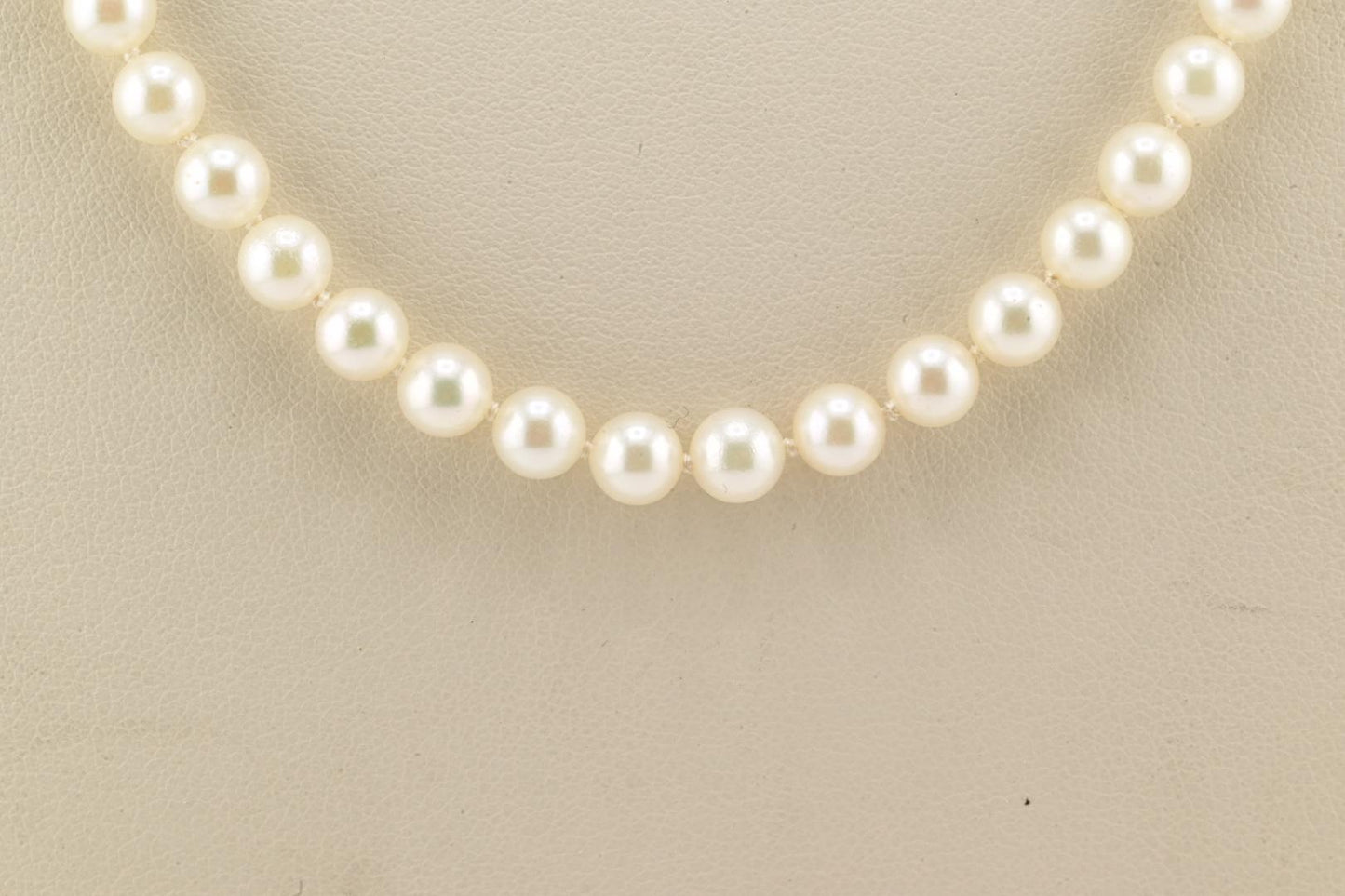 Mikimoto 18K Gold Clasp Akoya Pearl Necklace 17” 5–5.5mm 15.37g