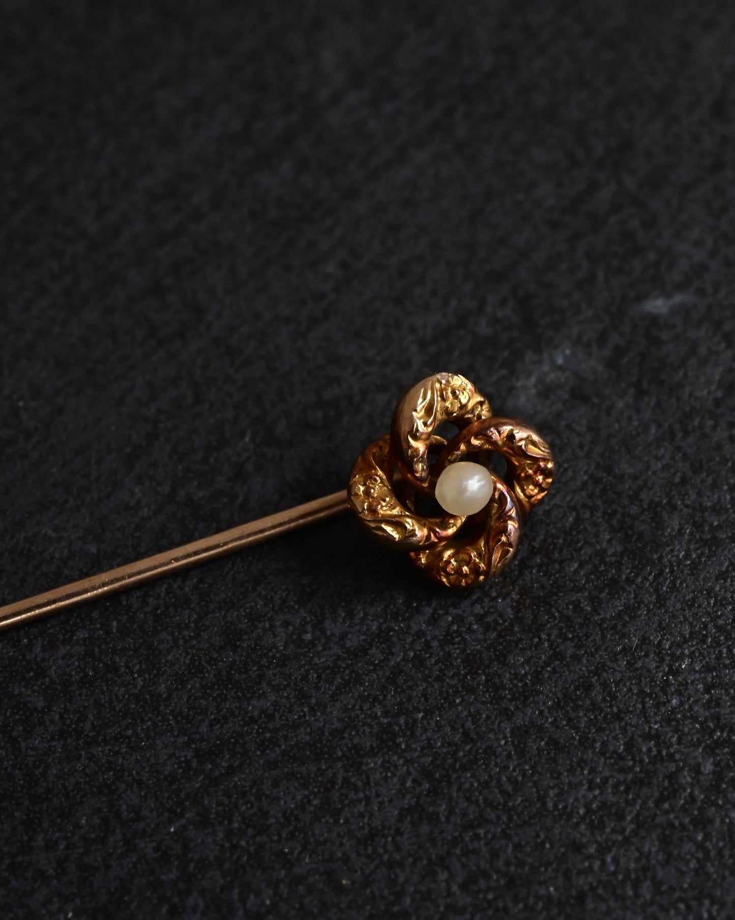 Antique 10K Yellow Gold Pearl Stick Pin 2.25" Floral Design 0.99g