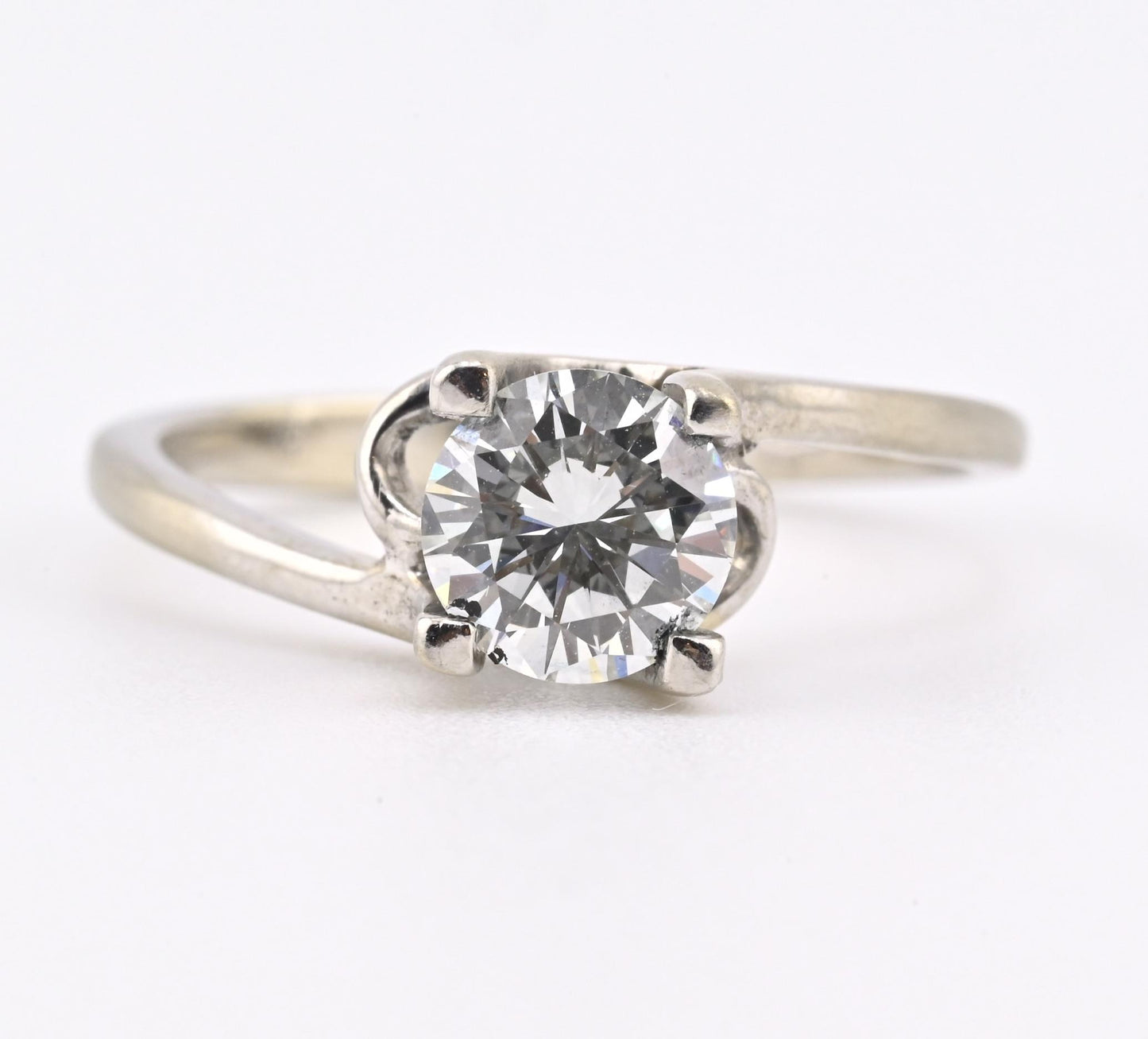 18K White Gold Solitaire Diamond Ring – 0.75 Carat, IGI Certified, Size 5