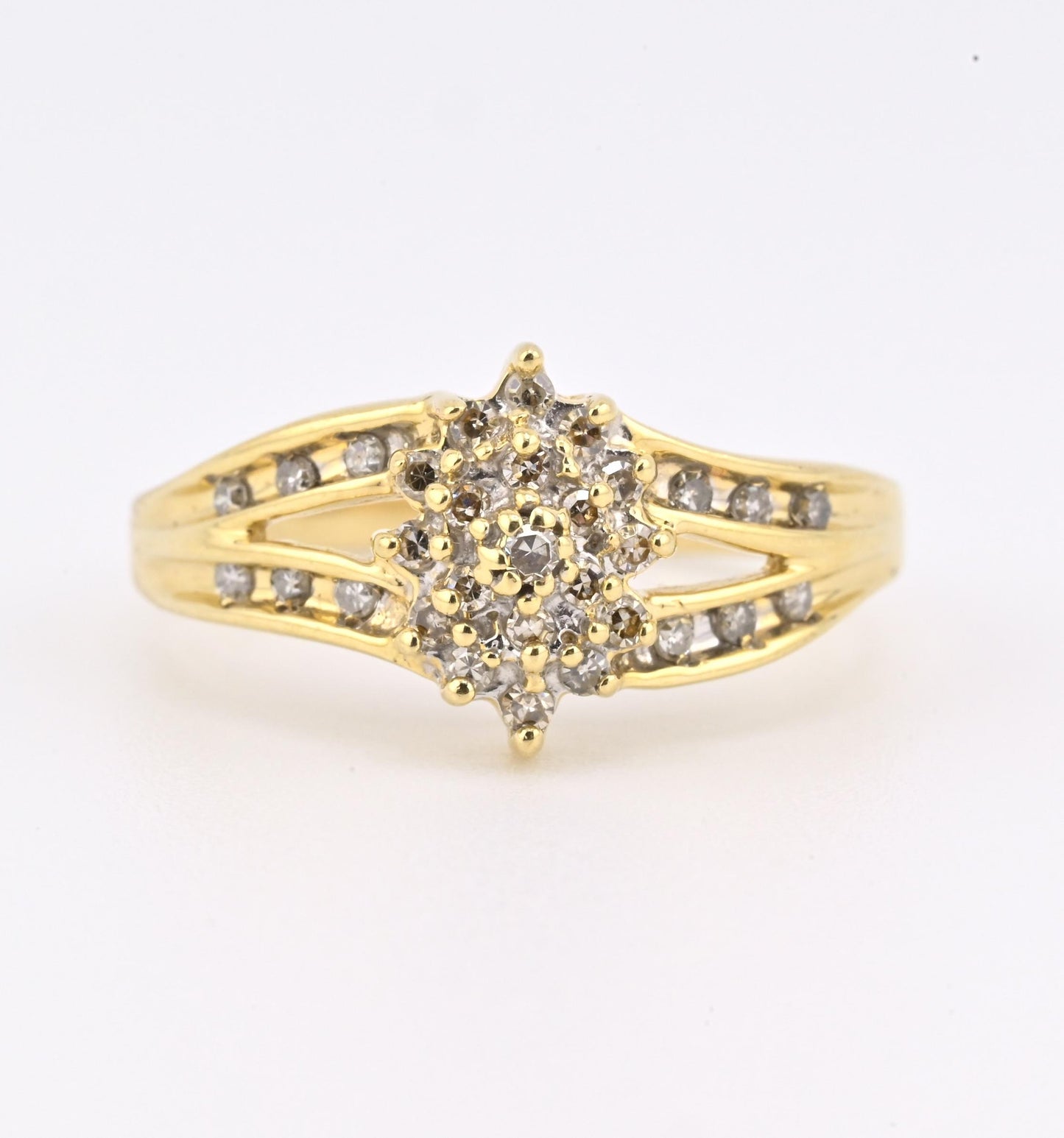 IGI Certified 14K Yellow & White Gold Diamond Cluster Ring – 0.25ct, Size 6.75