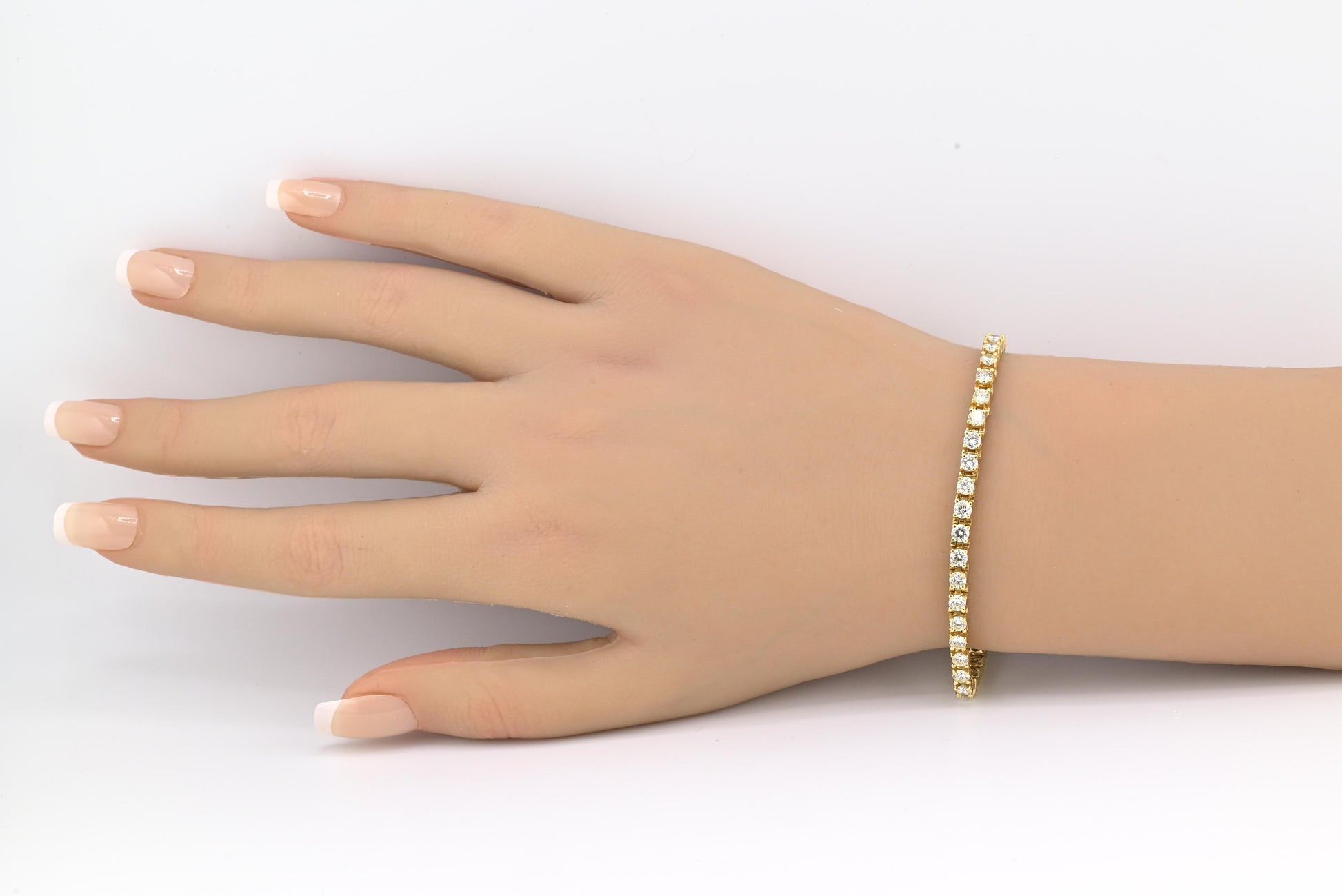 14K Yellow Gold Diamond Tennis Bracelet Approx 5 Carats Natural Diamonds