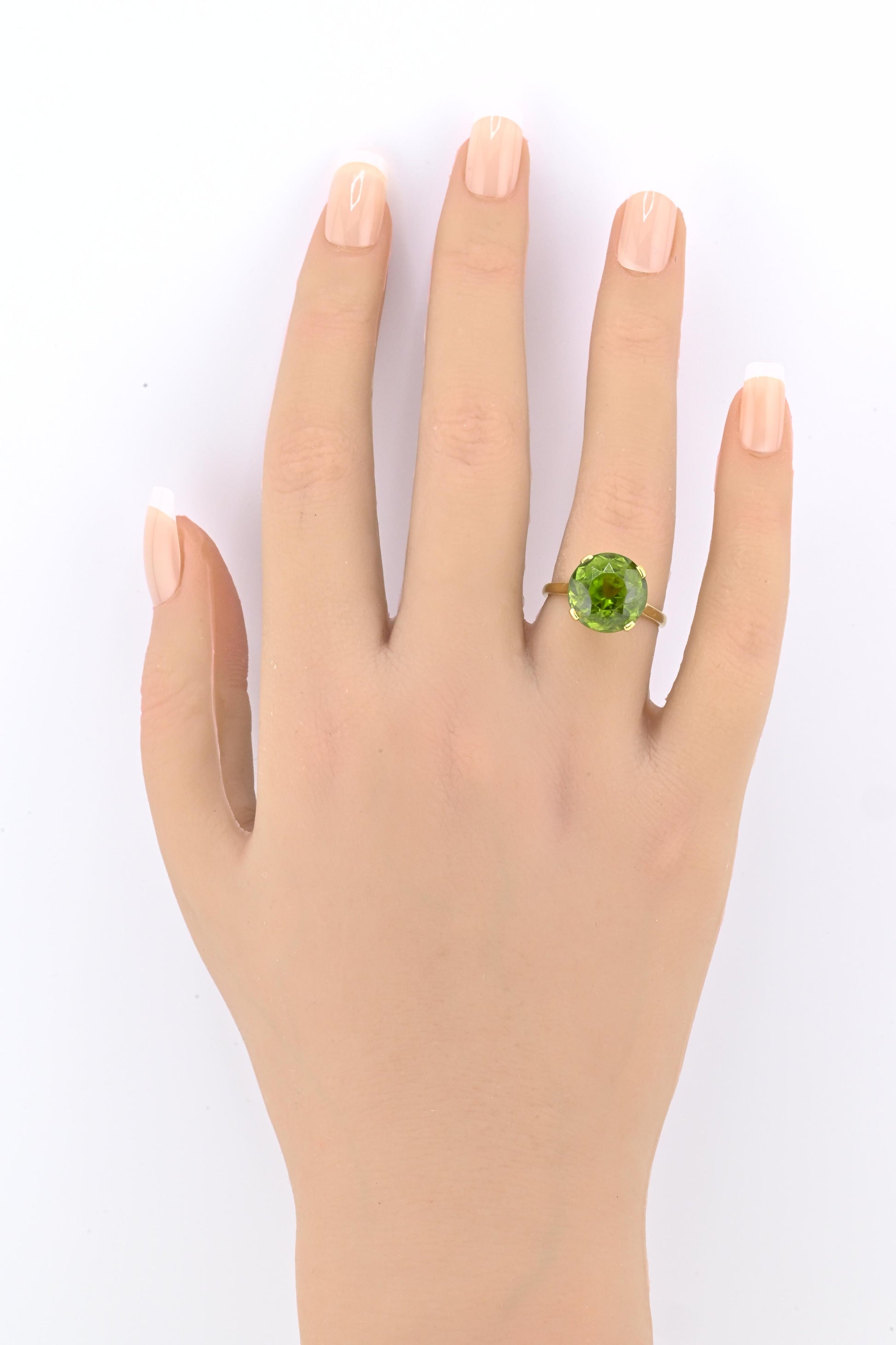 Rare Tiffany & Co 18K Peridot Ring Size 5 IGI Certified