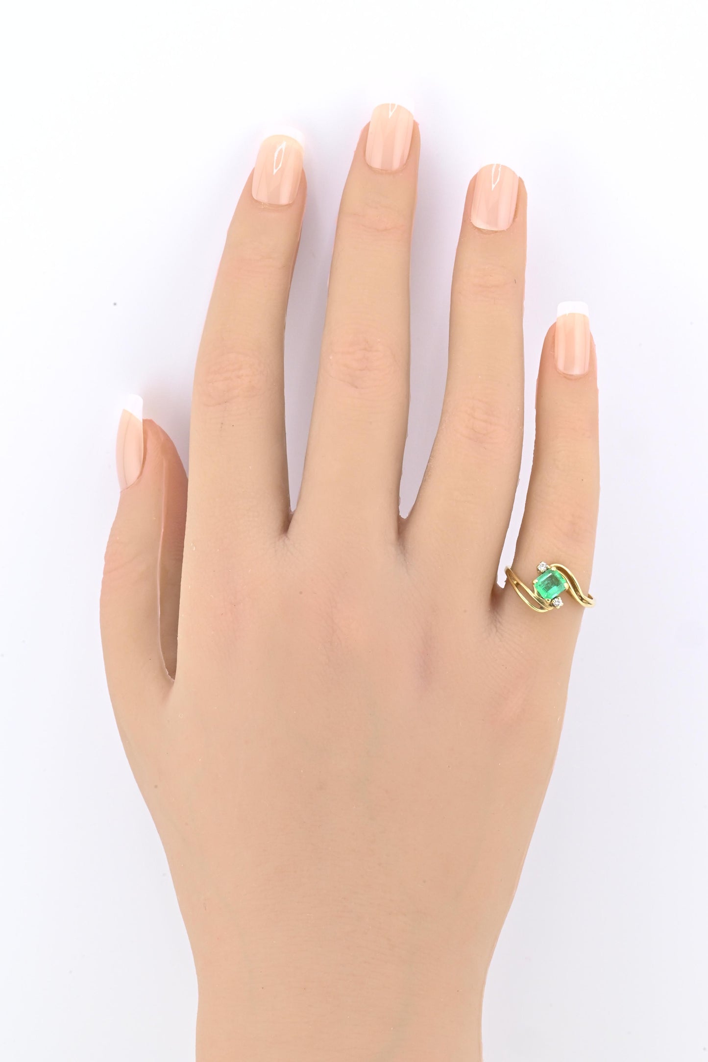 14K Yellow Gold Emerald & Diamond Ring .75 Carat Emerald IGI Certified Size 5.75