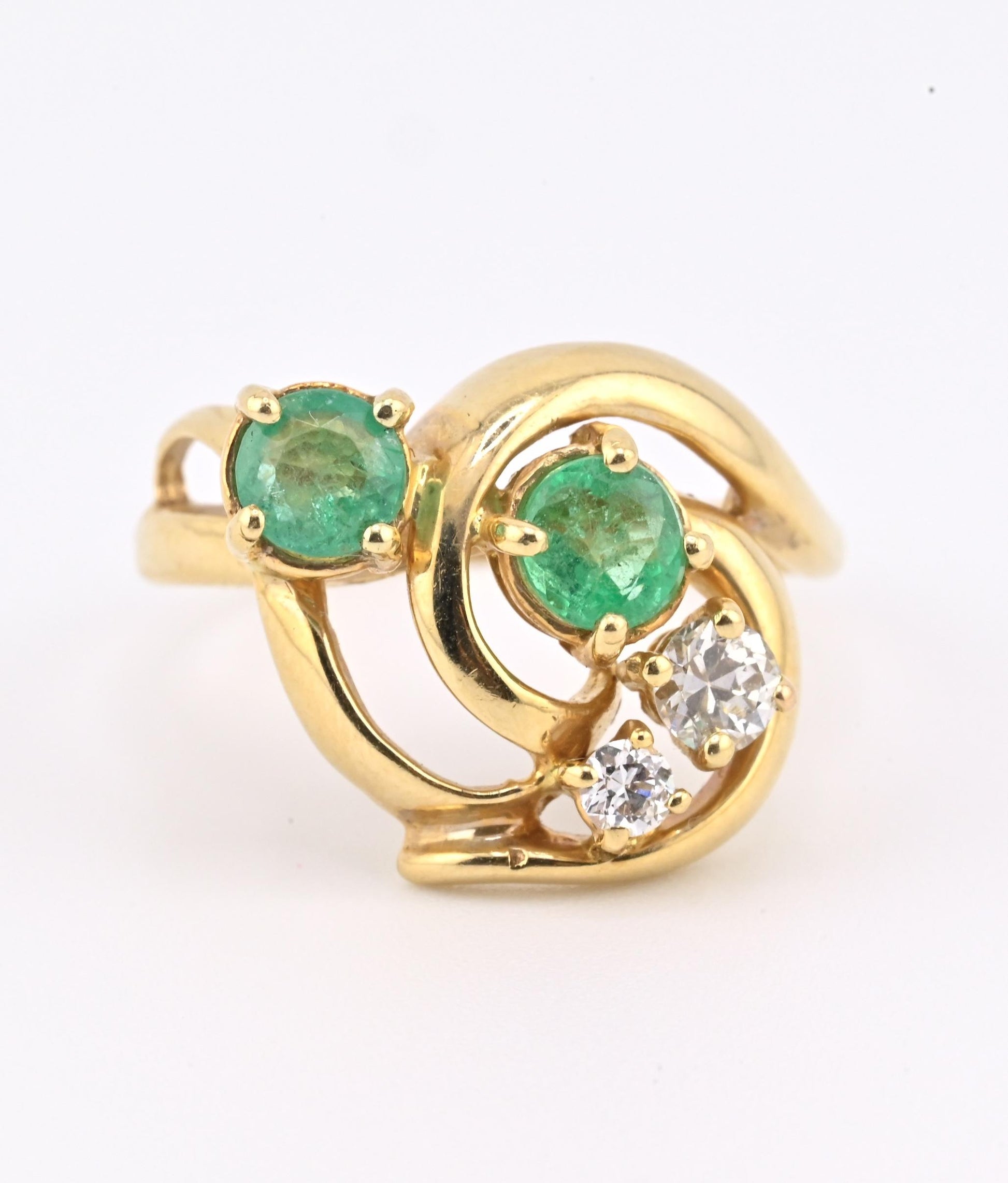 IGI Certified 14K Yellow Gold Ring with 0.70ct Natural Emeralds 0.25ct Diamonds