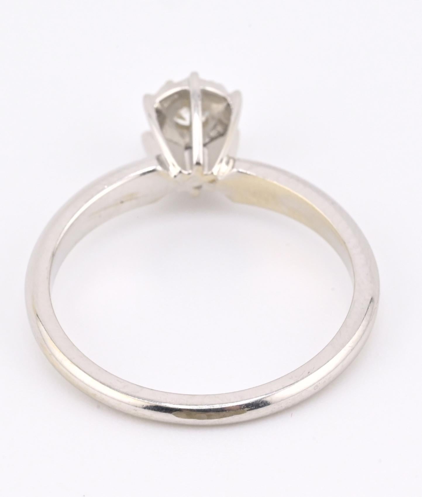 IGI Certified 14K White Gold Solitaire Diamond Ring Round Brillant Diamond
