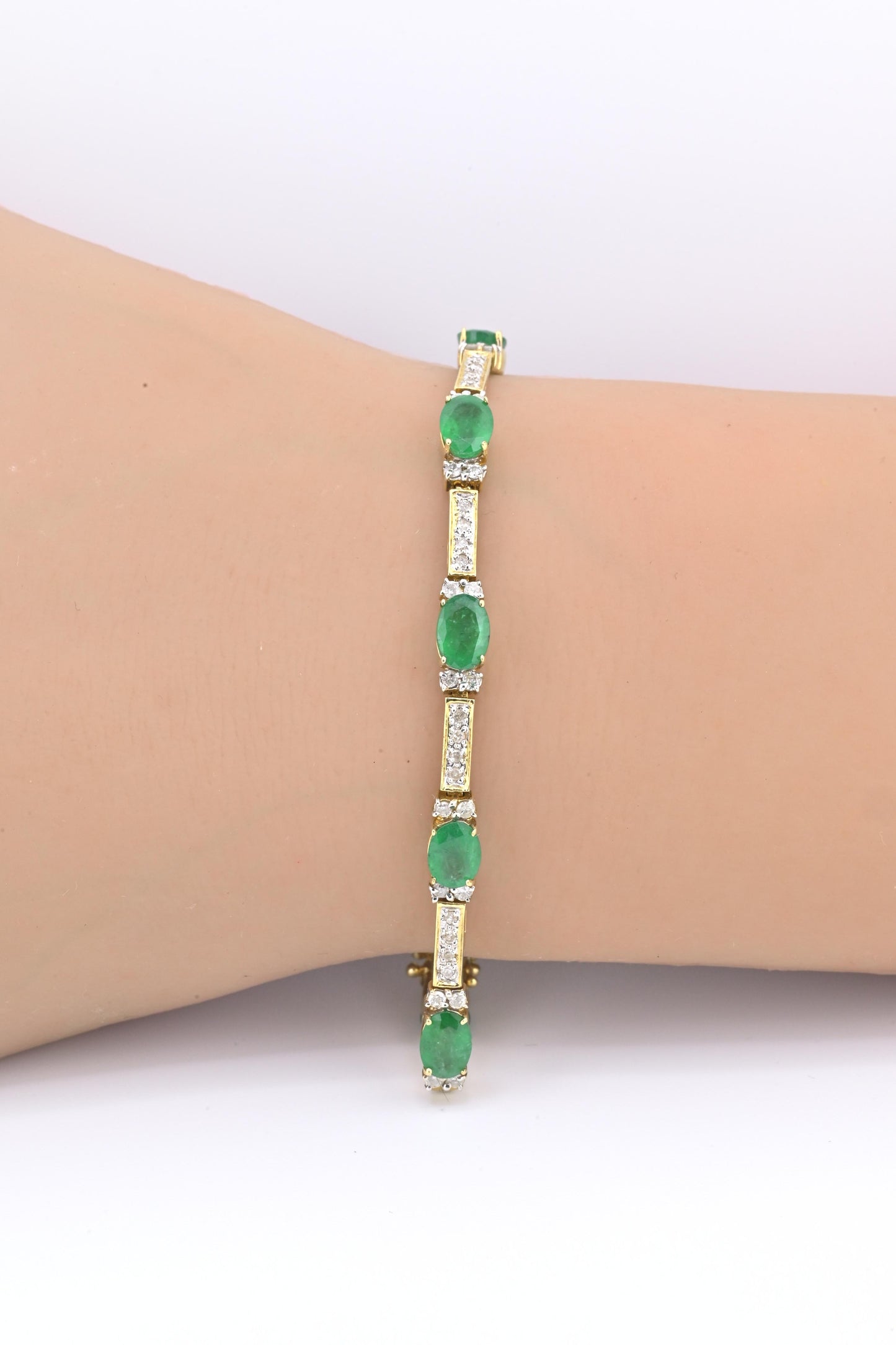 14K Yellow Gold Bracelet 6.03ct Emeralds & 0.93ct Diamond Accents 7 Inches