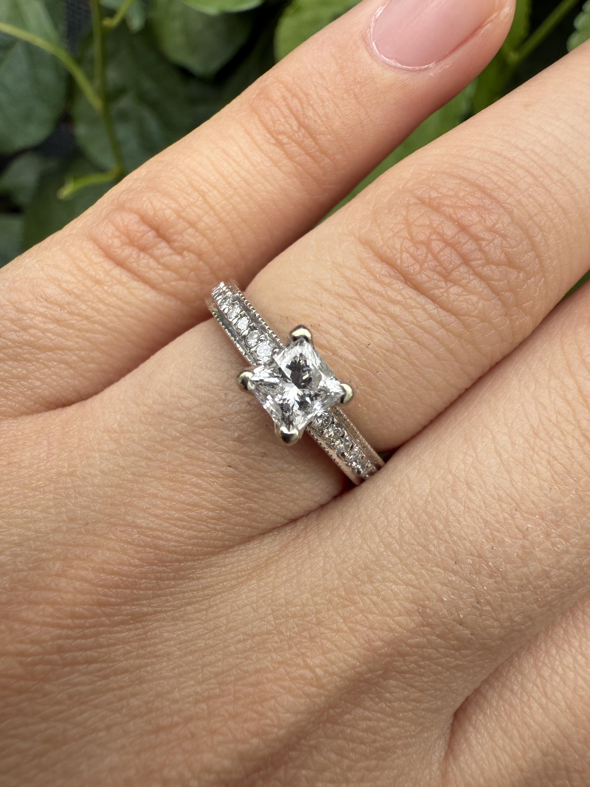 14K White Gold Natural Diamond Ring 0.82 Carats IGI Certified