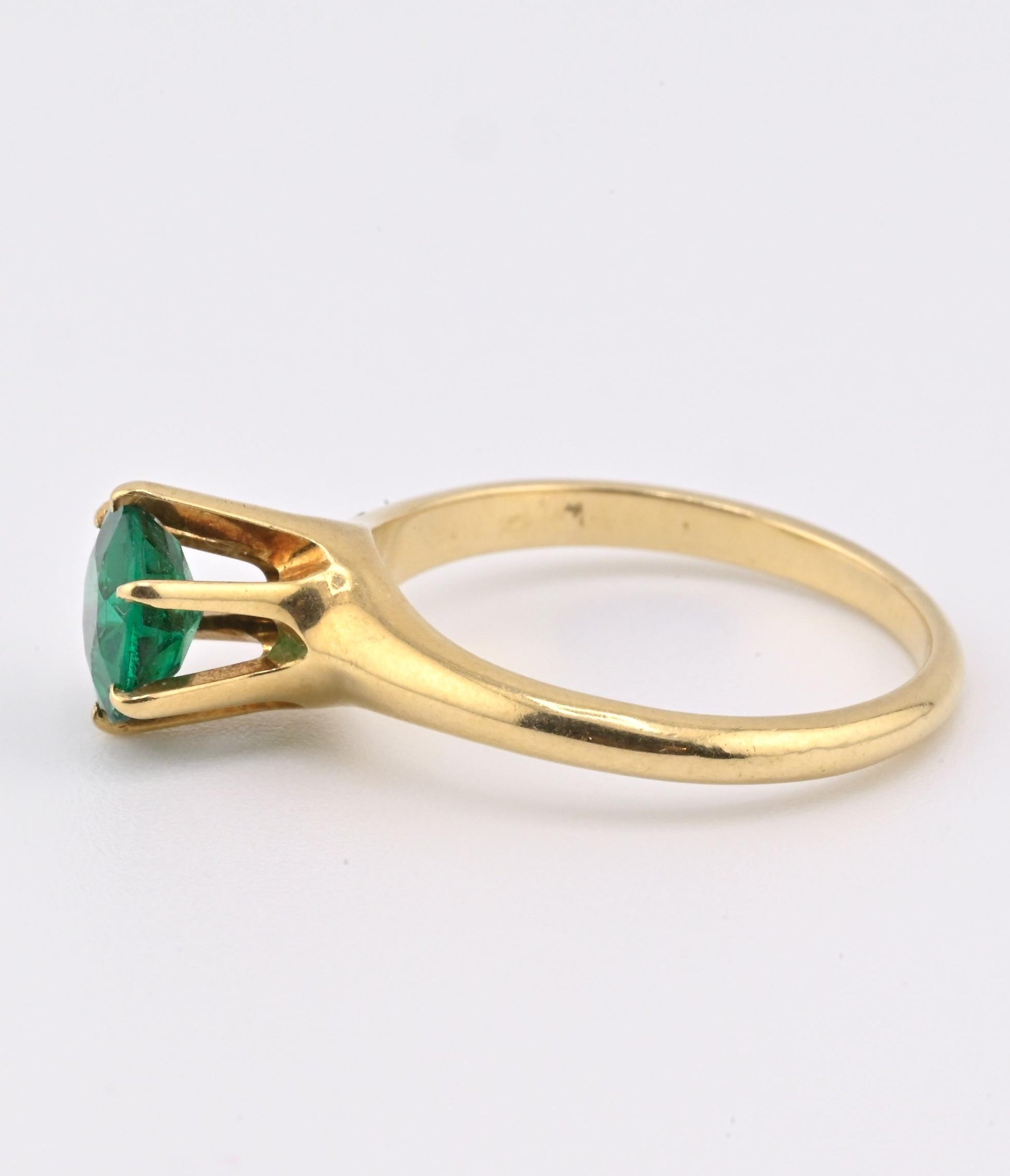 IGI Certified 14K Yellow Gold Ring | Natural Green Gemstone | Size 5.75