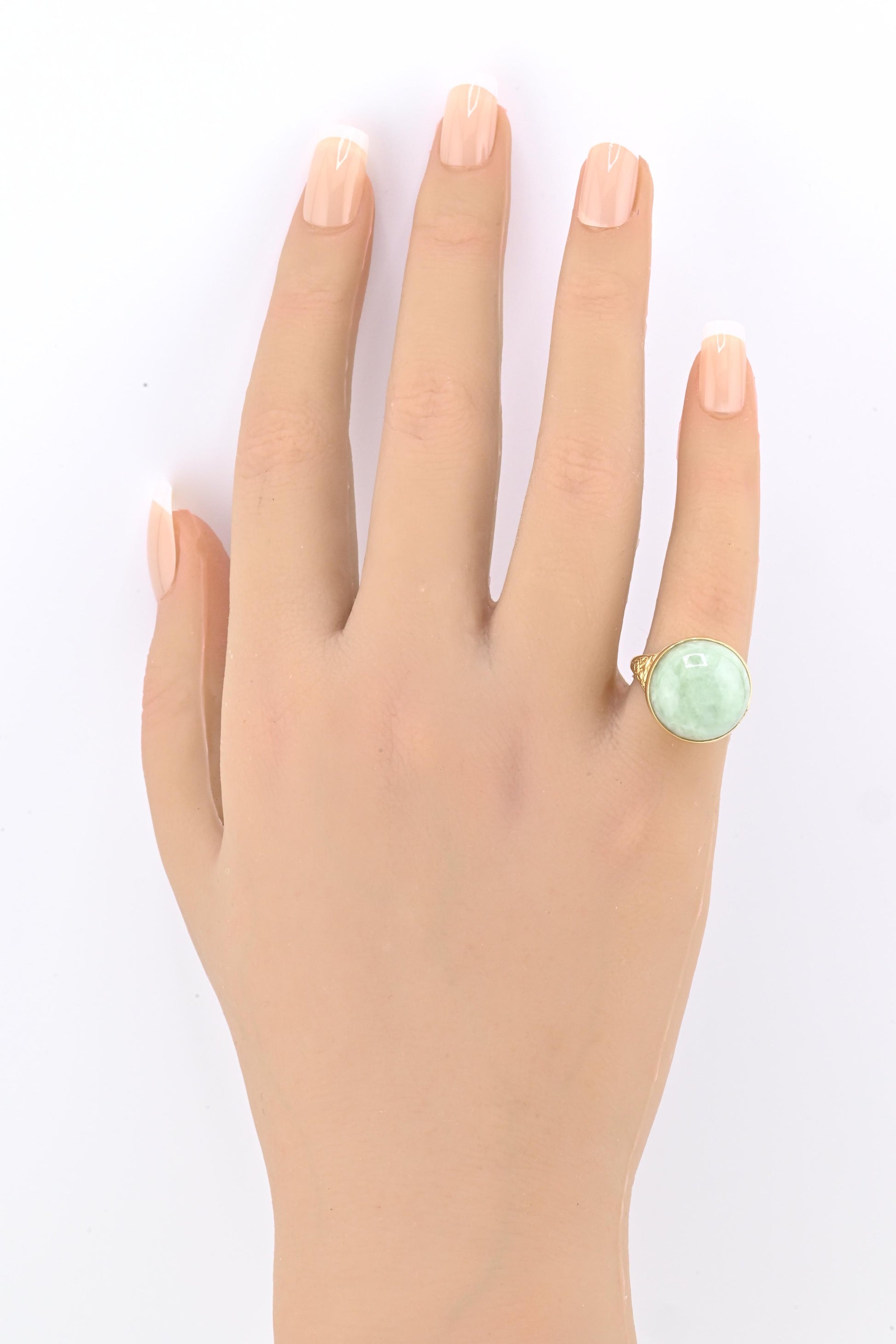 Natural Green Jade Cabochon Ring in 14K Yellow Gold (Round, 12.90ct) IGI Cert.