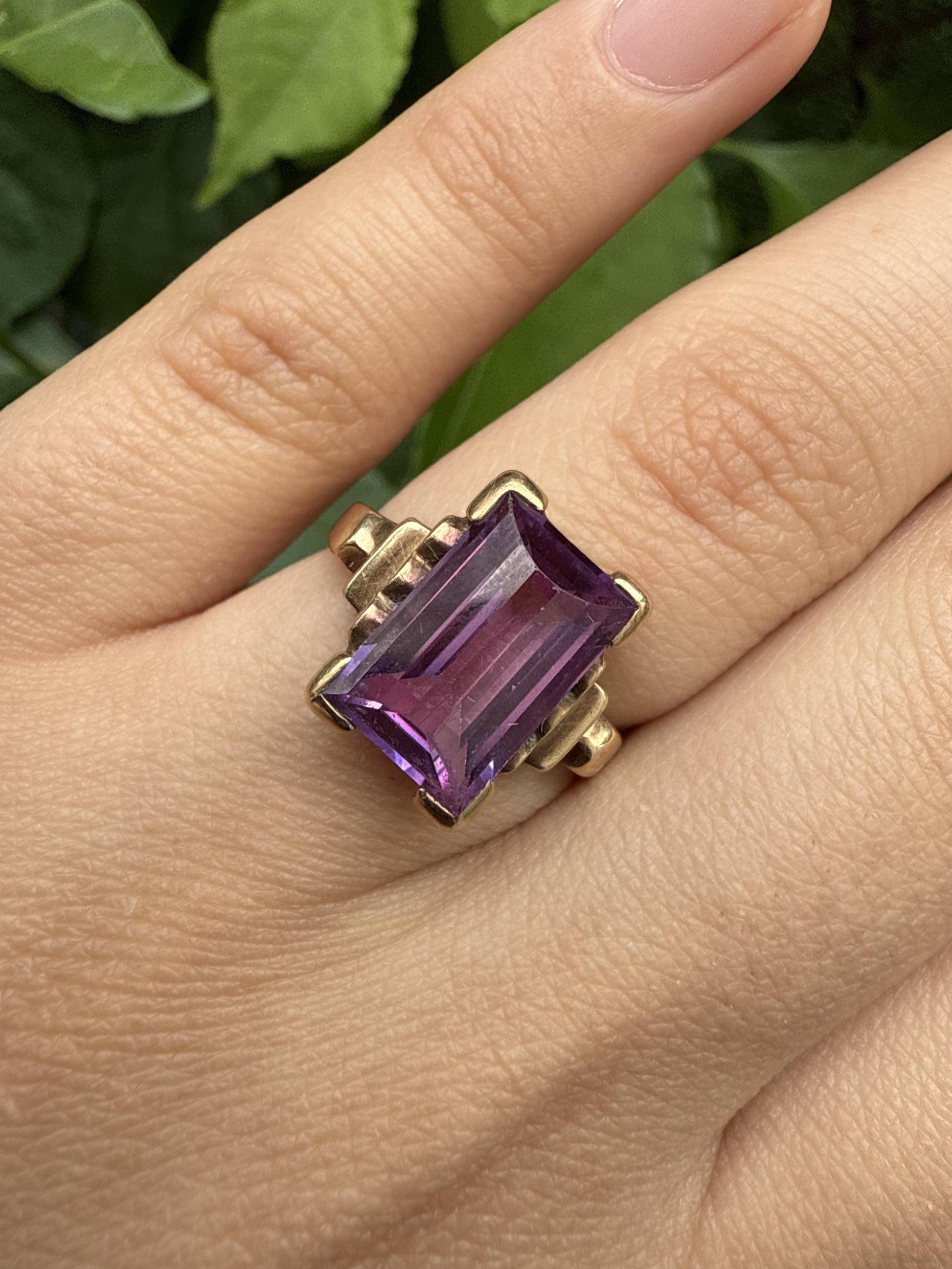 10K Yellow Gold Sapphire Ring Art Deco / Retro Era IGI Certified Size 6.75
