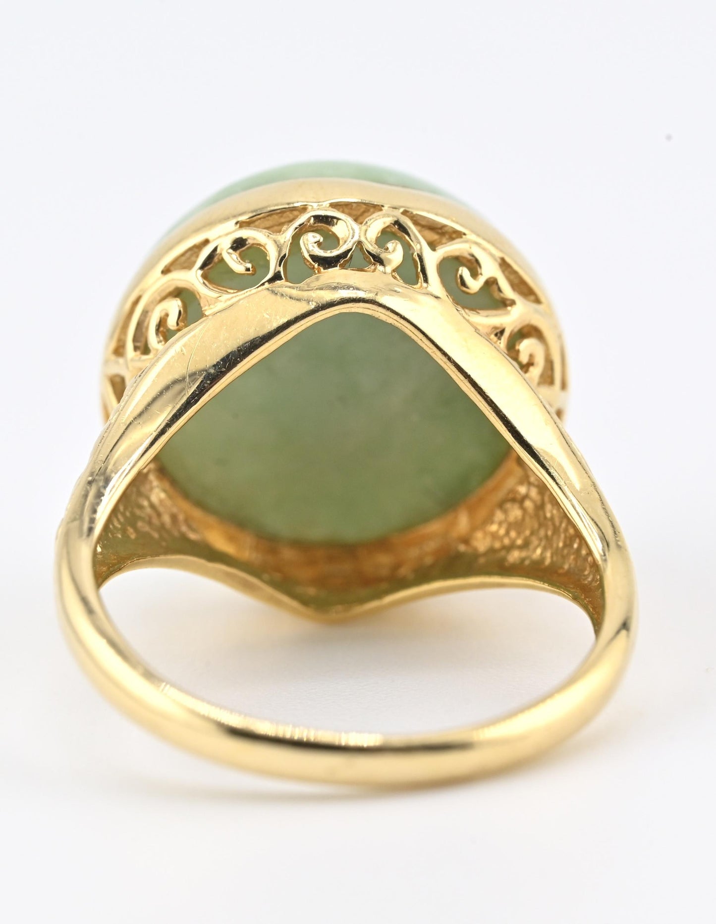 Natural Green Jade Cabochon Ring in 14K Yellow Gold (Round, 12.90ct) IGI Cert.