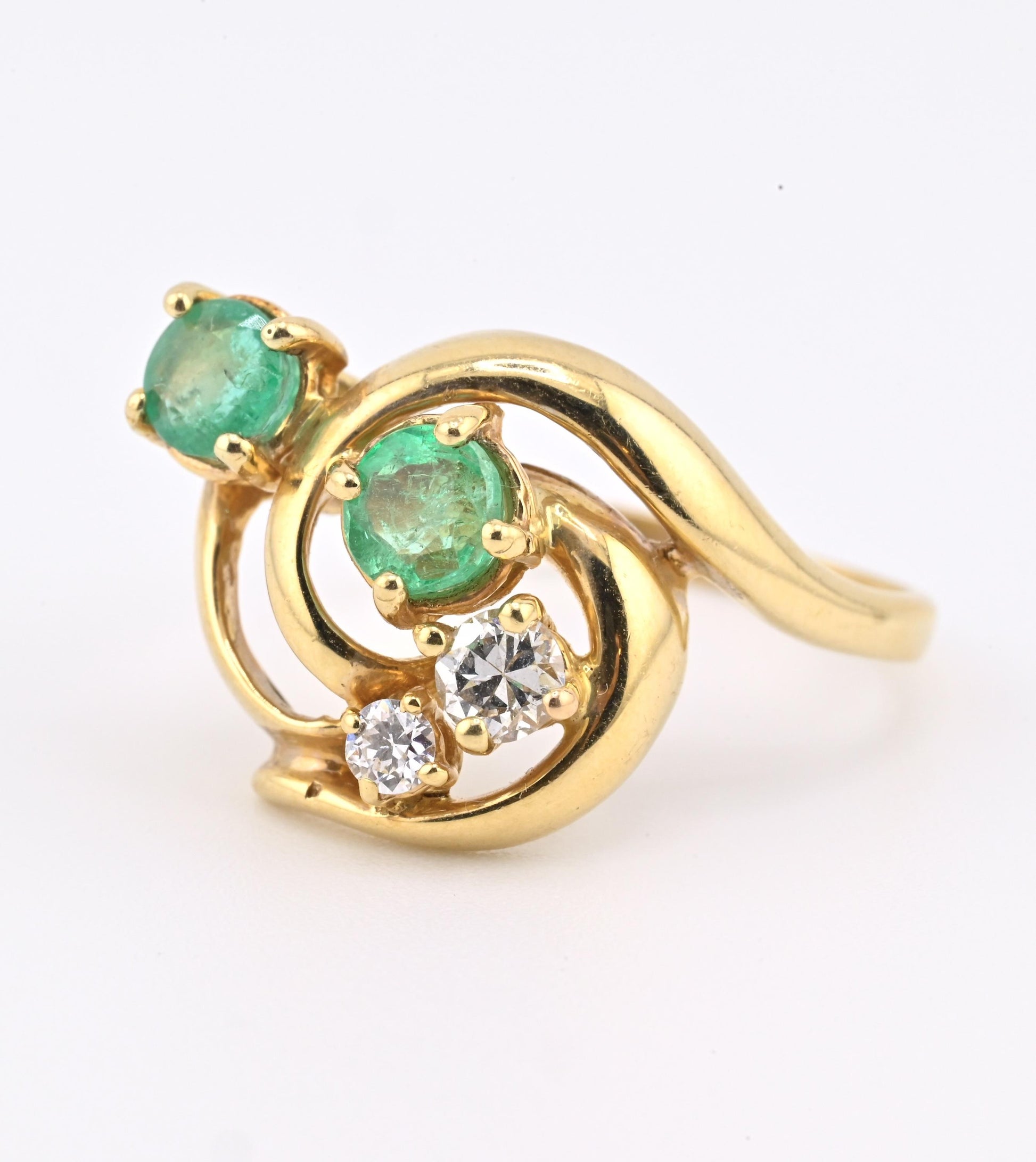 IGI Certified 14K Yellow Gold Ring with 0.70ct Natural Emeralds 0.25ct Diamonds