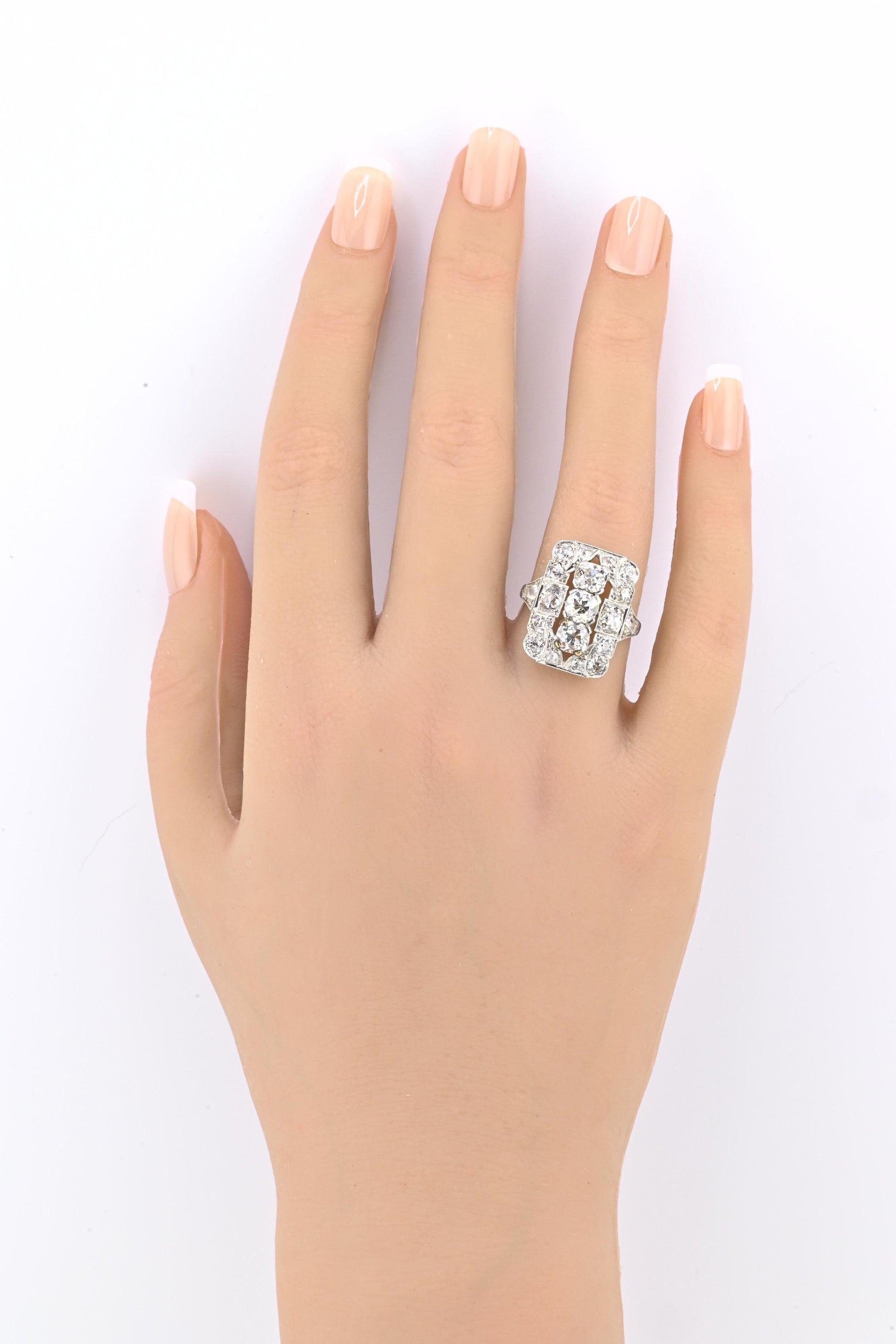 IGI Certified Antique Platinum Art Deco Ring with 4.28 Carats Natural Diamonds