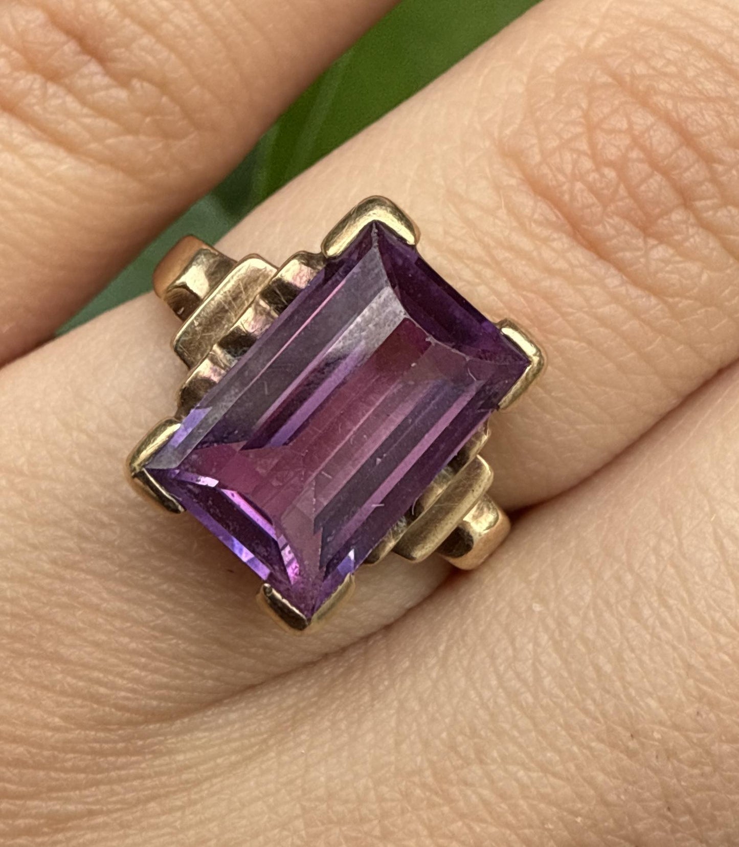10K Yellow Gold Sapphire Ring Art Deco / Retro Era IGI Certified Size 6.75