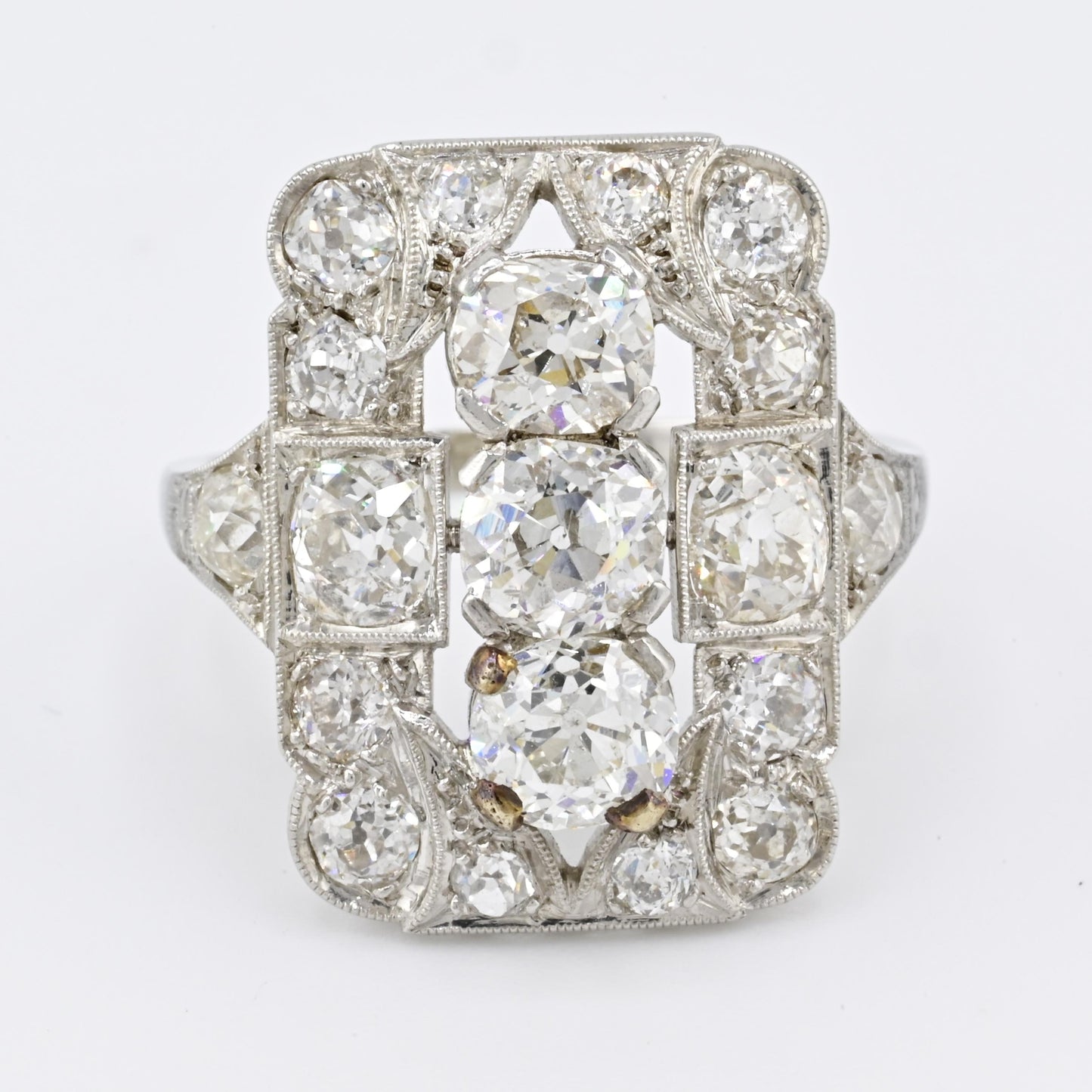 IGI Certified Antique Platinum Art Deco Ring with 4.28 Carats Natural Diamonds