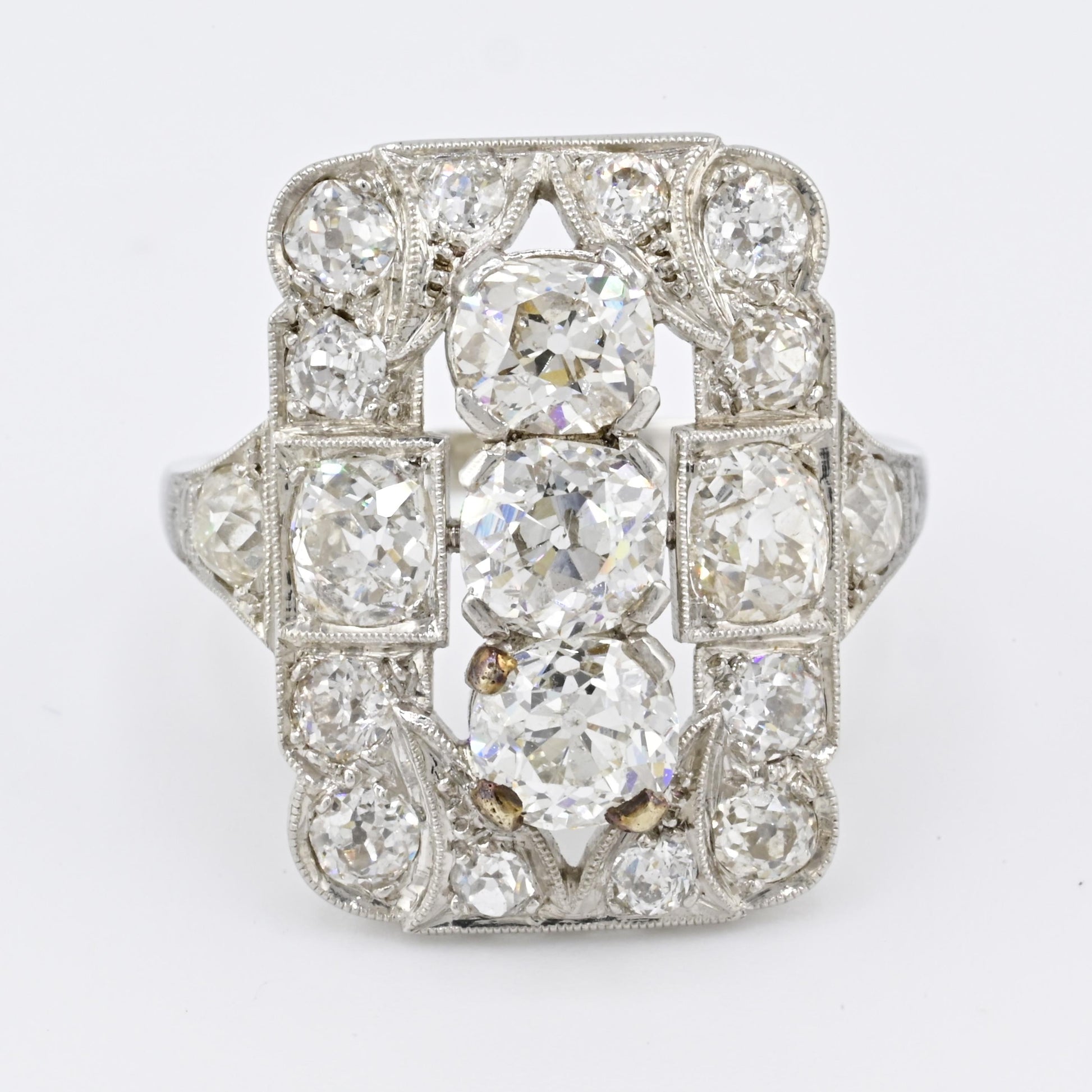 IGI Certified Antique Platinum Art Deco Ring with 4.28 Carats Natural Diamonds