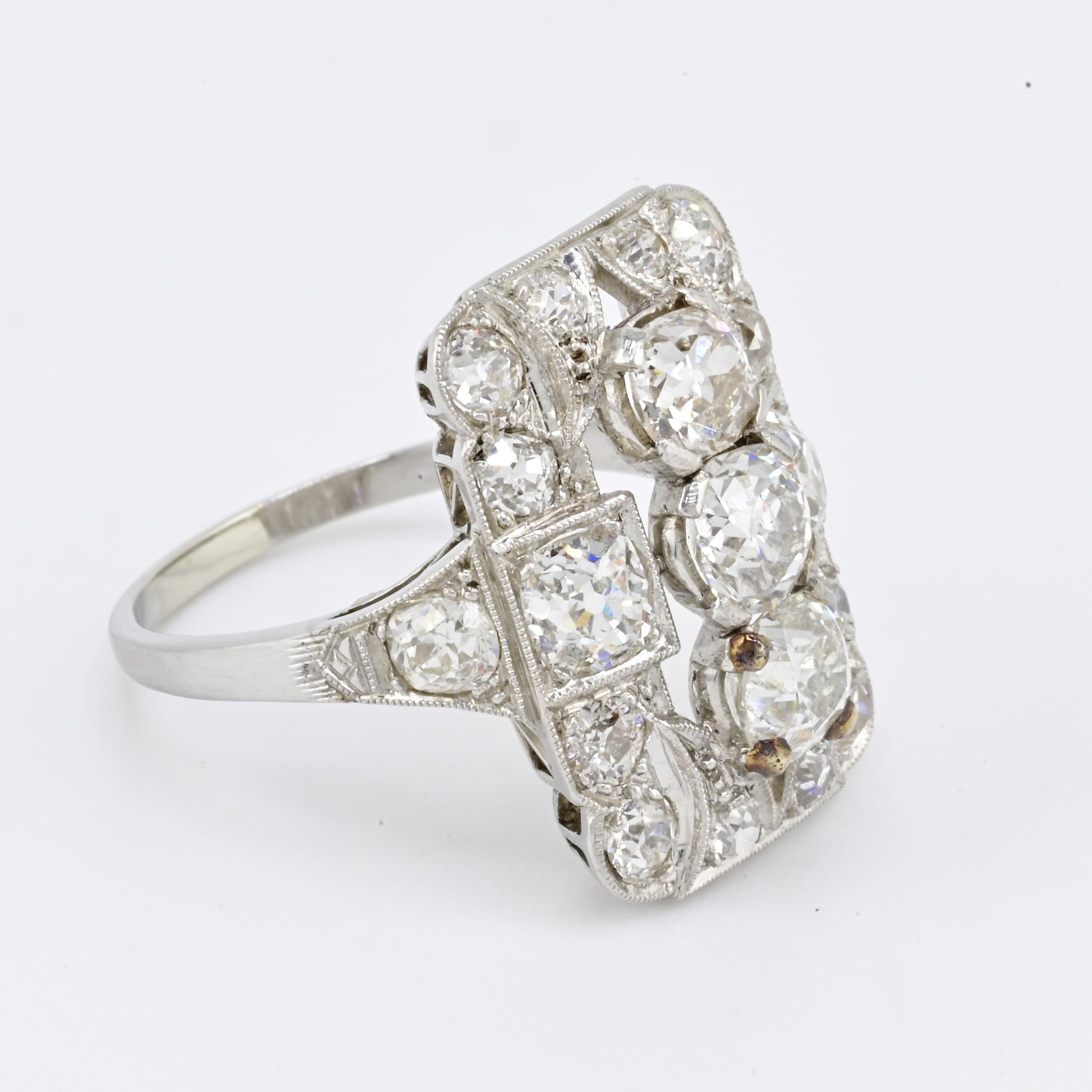IGI Certified Antique Platinum Art Deco Ring with 4.28 Carats Natural Diamonds