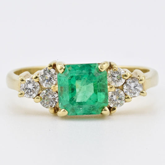 18K Yellow Gold Emerald And Diamond Ring Minor Oil Colombian IGI Certified