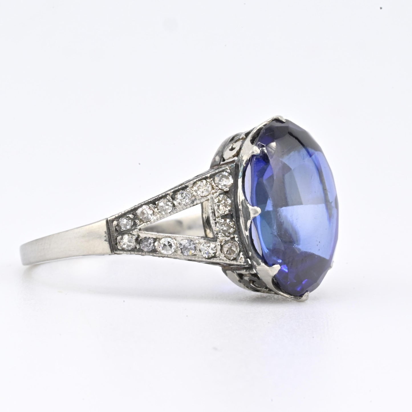 Rare Art Deco Period Sapphire & Diamond Ring With IGI Report