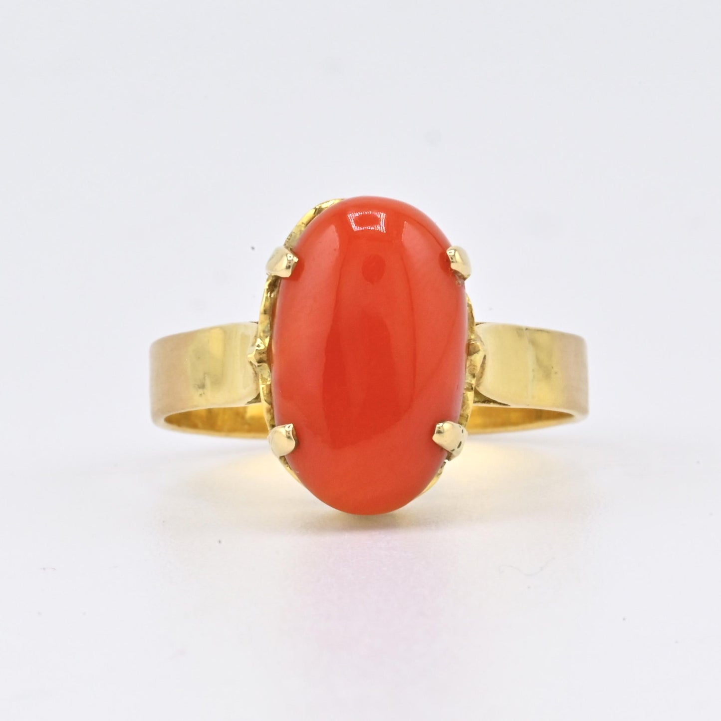 22K Yellow Gold Ring w/ 2.58ct Natural Coral – Oval Cabochon, Size 6.75