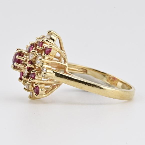 14K Yellow Gold Ruby / Sapphire & Diamond Cluster Ring 4g Size 5.75