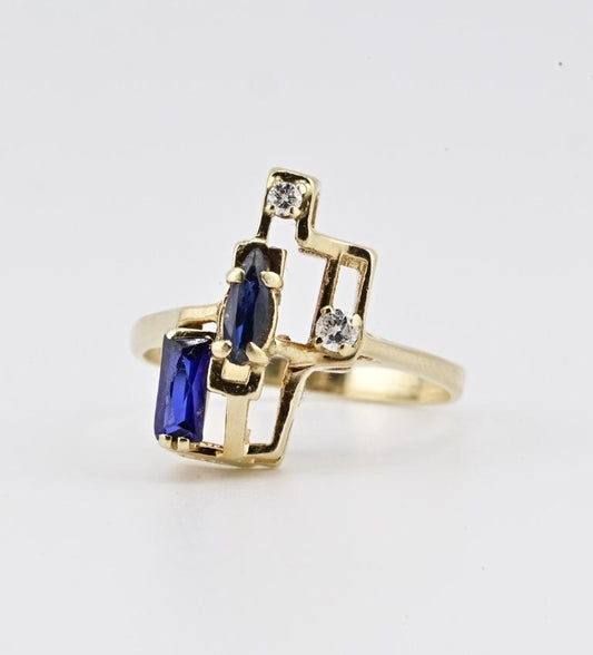 IGI Certified 14K Yellow Gold Sapphire & Diamond Ring Size 8.5