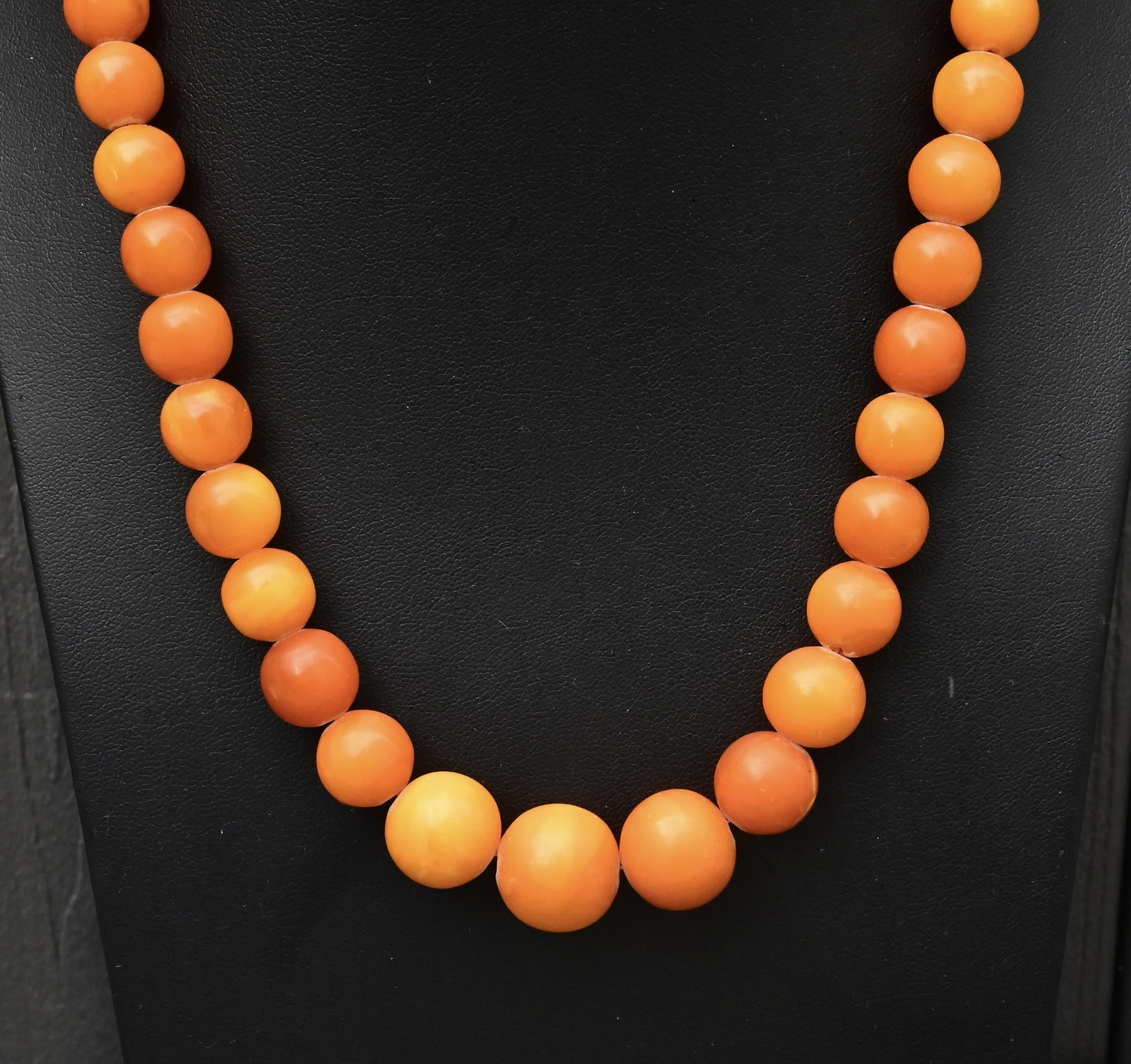 Fine Round Beaded Antique Butterscotch Amber Necklace 38 Grams