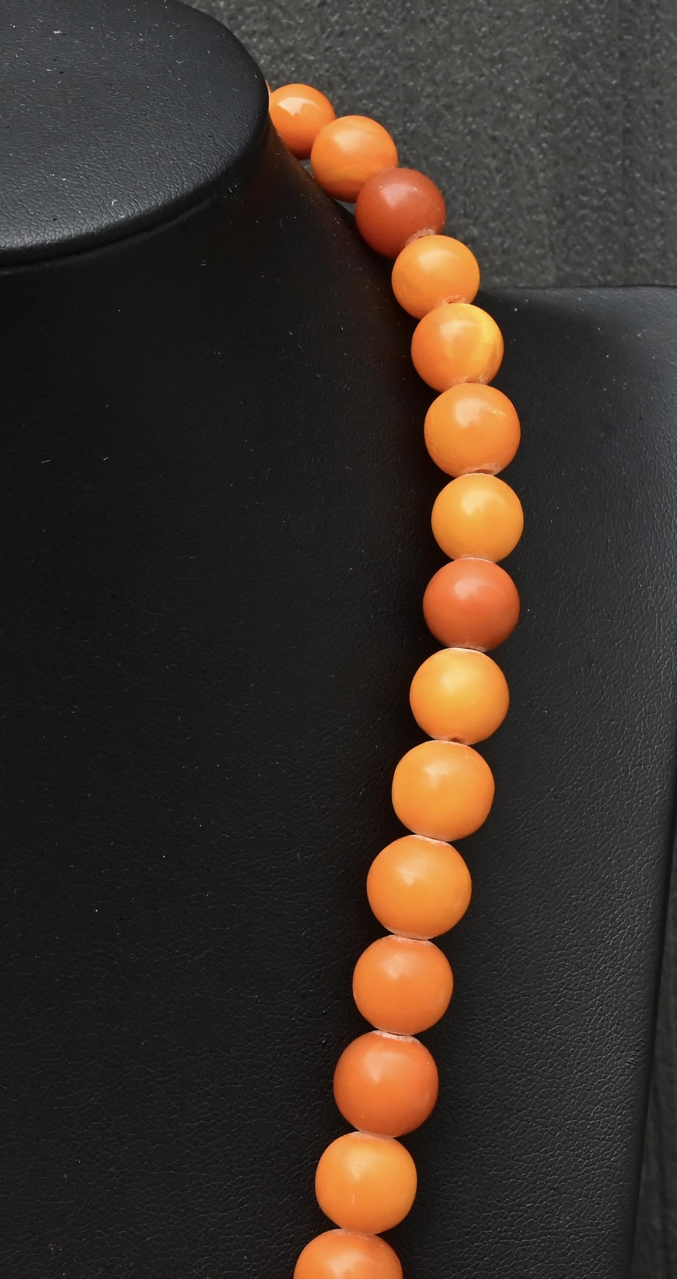 Fine Round Beaded Antique Butterscotch Amber Necklace 38 Grams