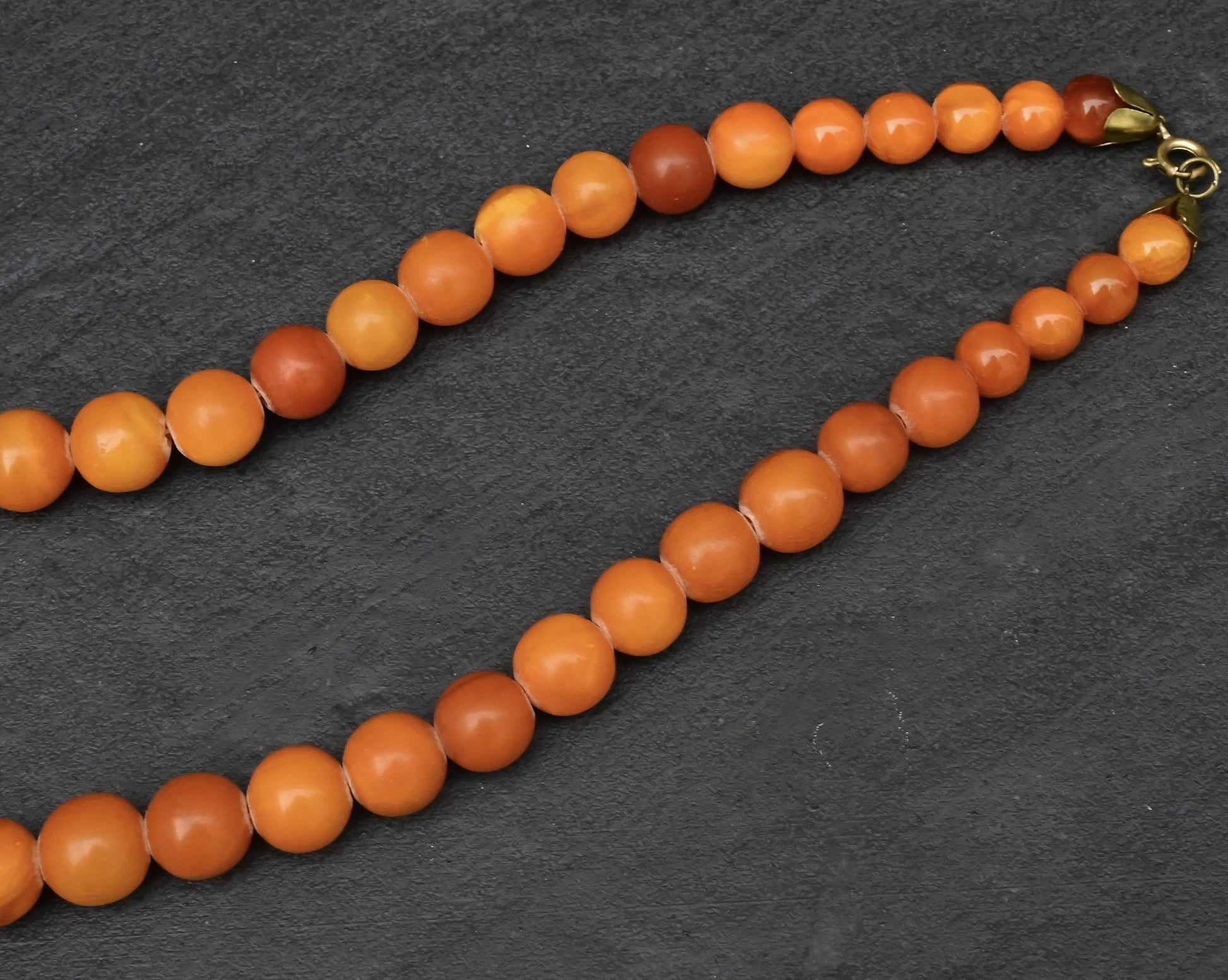 Fine Round Beaded Antique Butterscotch Amber Necklace 38 Grams