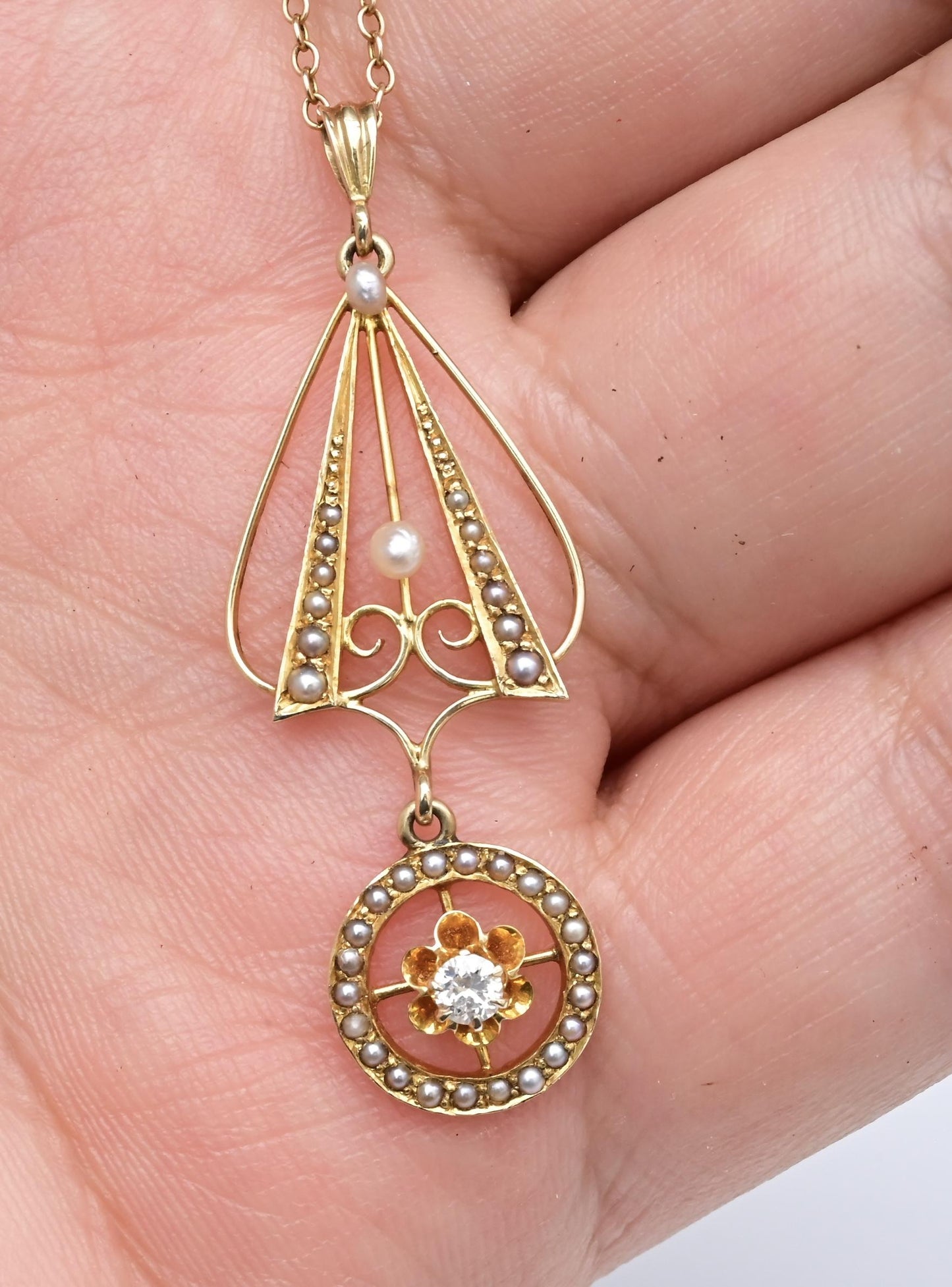 IGI Certified 14K Yellow Gold Pearl Pendant Necklace w/ Natural Diamond
