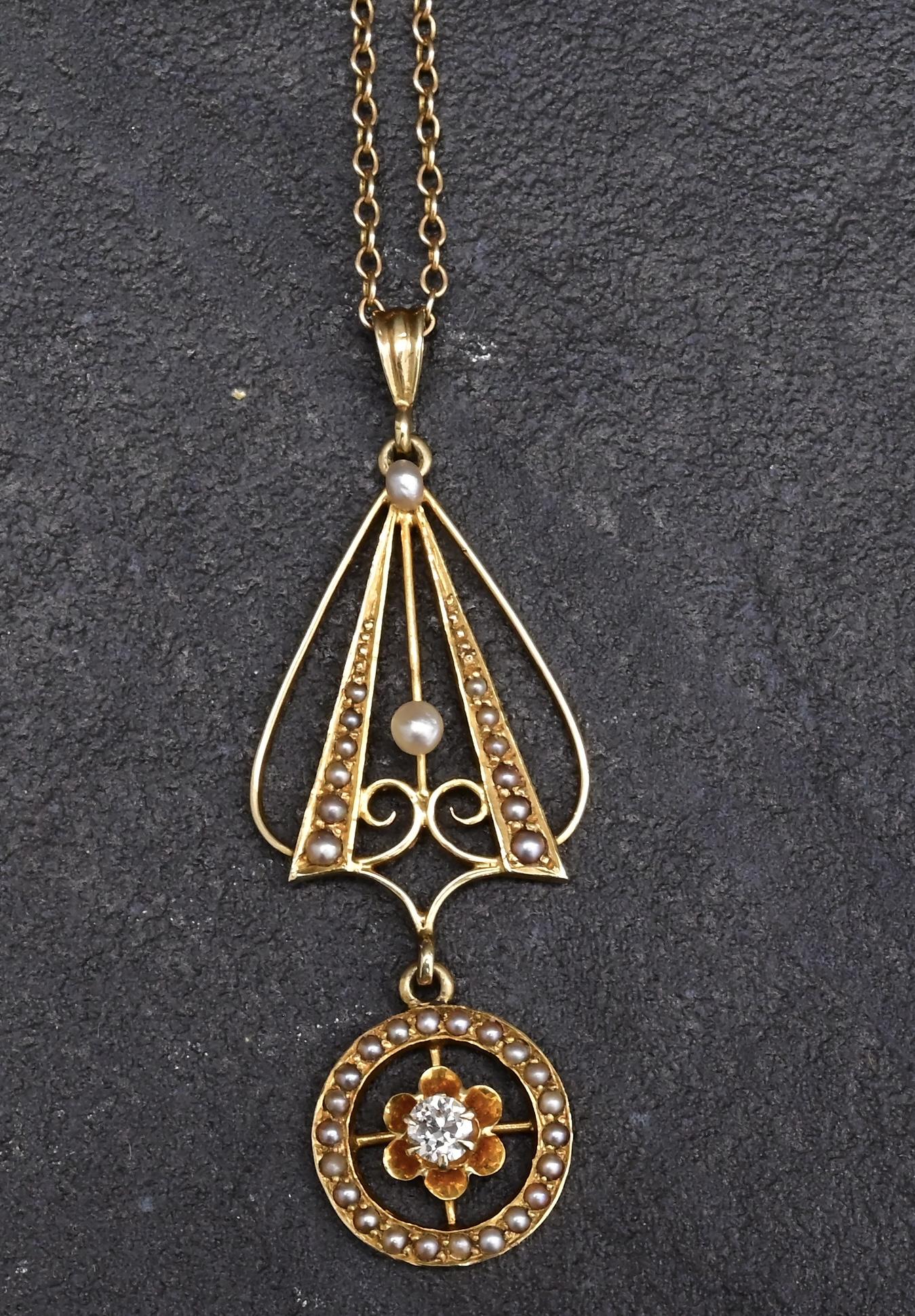 IGI Certified 14K Yellow Gold Pearl Pendant Necklace w/ Natural Diamond