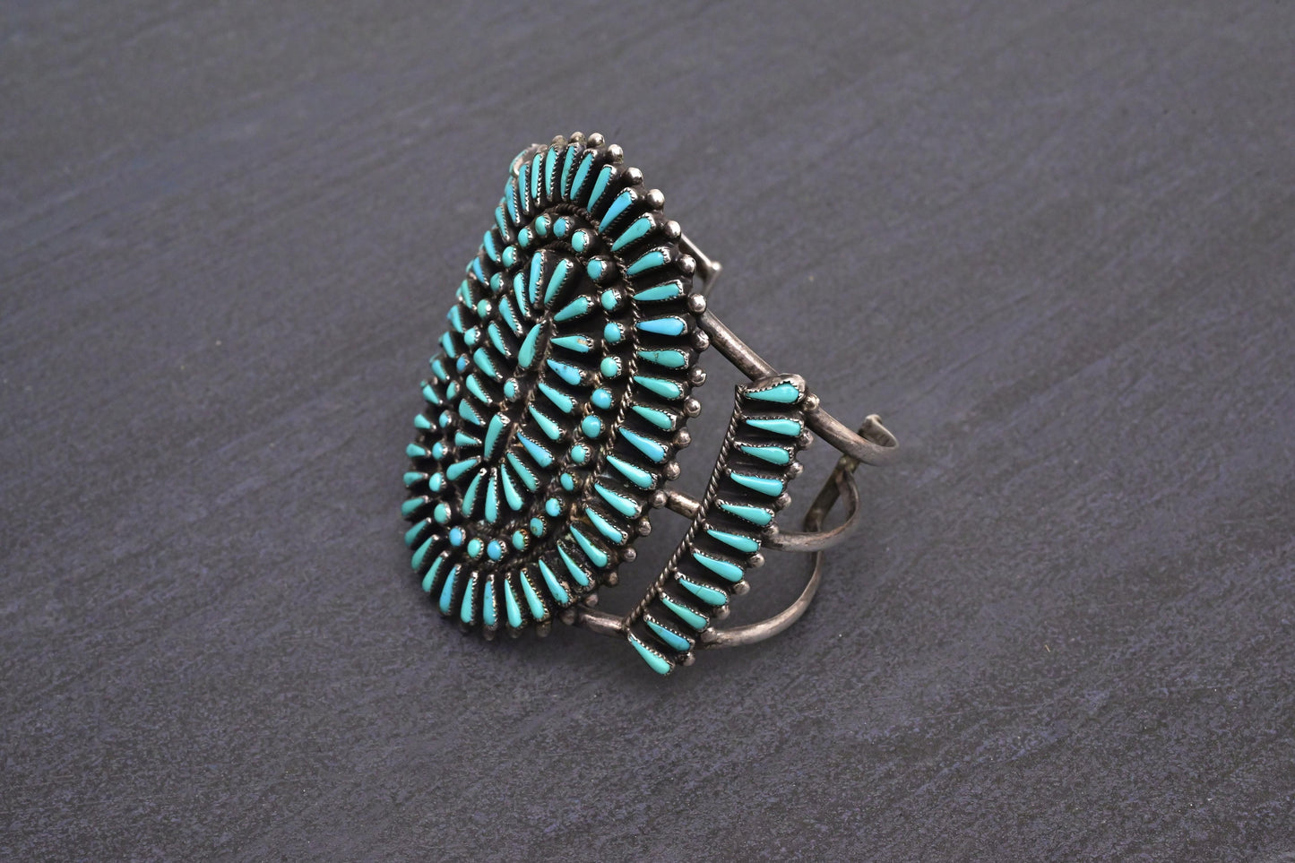 Stunning Vintage Navajo Sterling Zuni Petit Point Turquoise Cuff