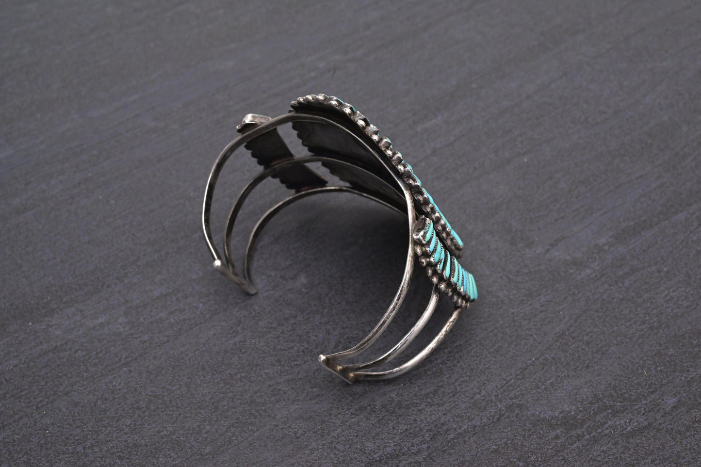 Stunning Vintage Navajo Sterling Zuni Petit Point Turquoise Cuff