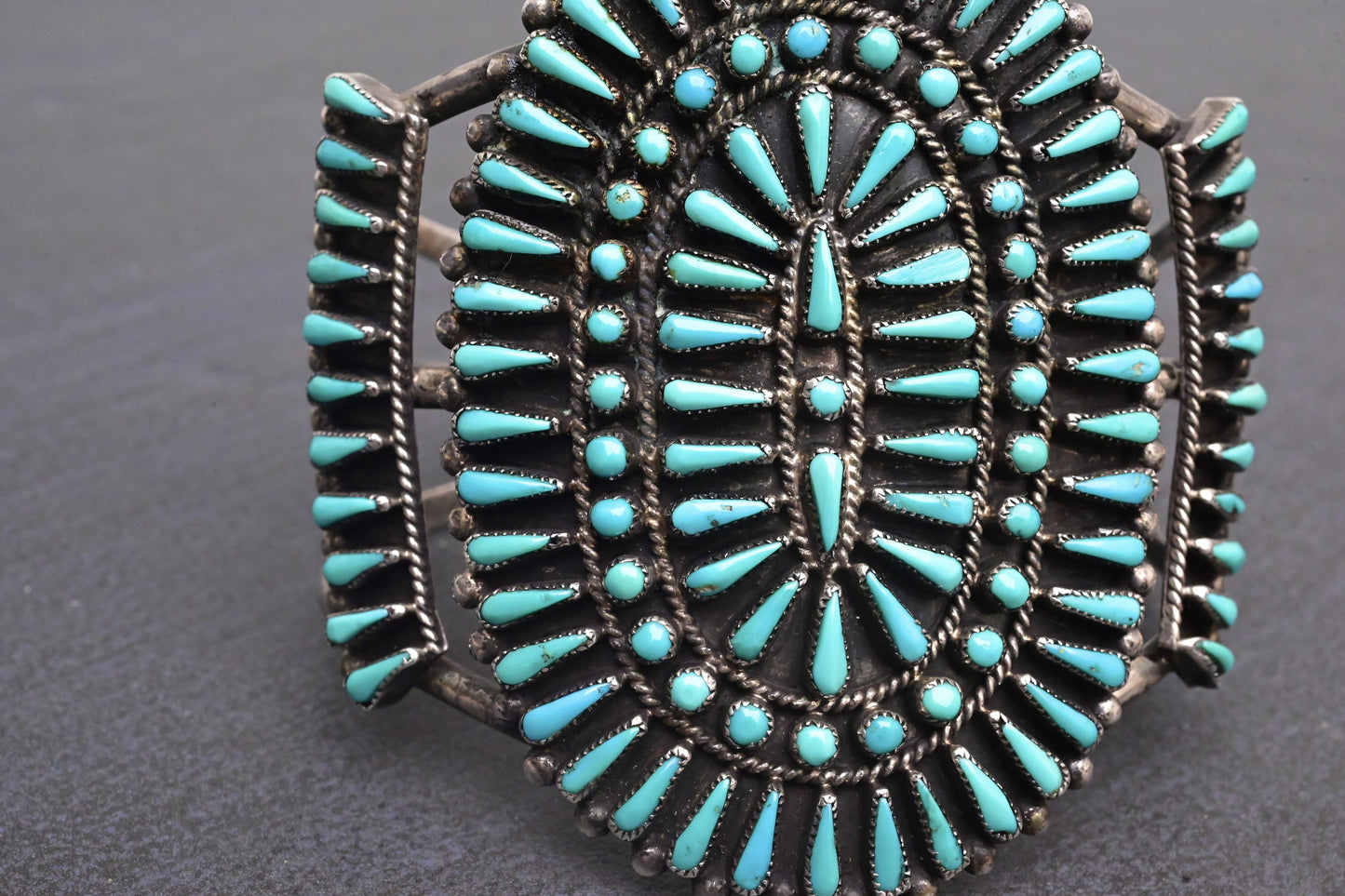 Stunning Vintage Navajo Sterling Zuni Petit Point Turquoise Cuff