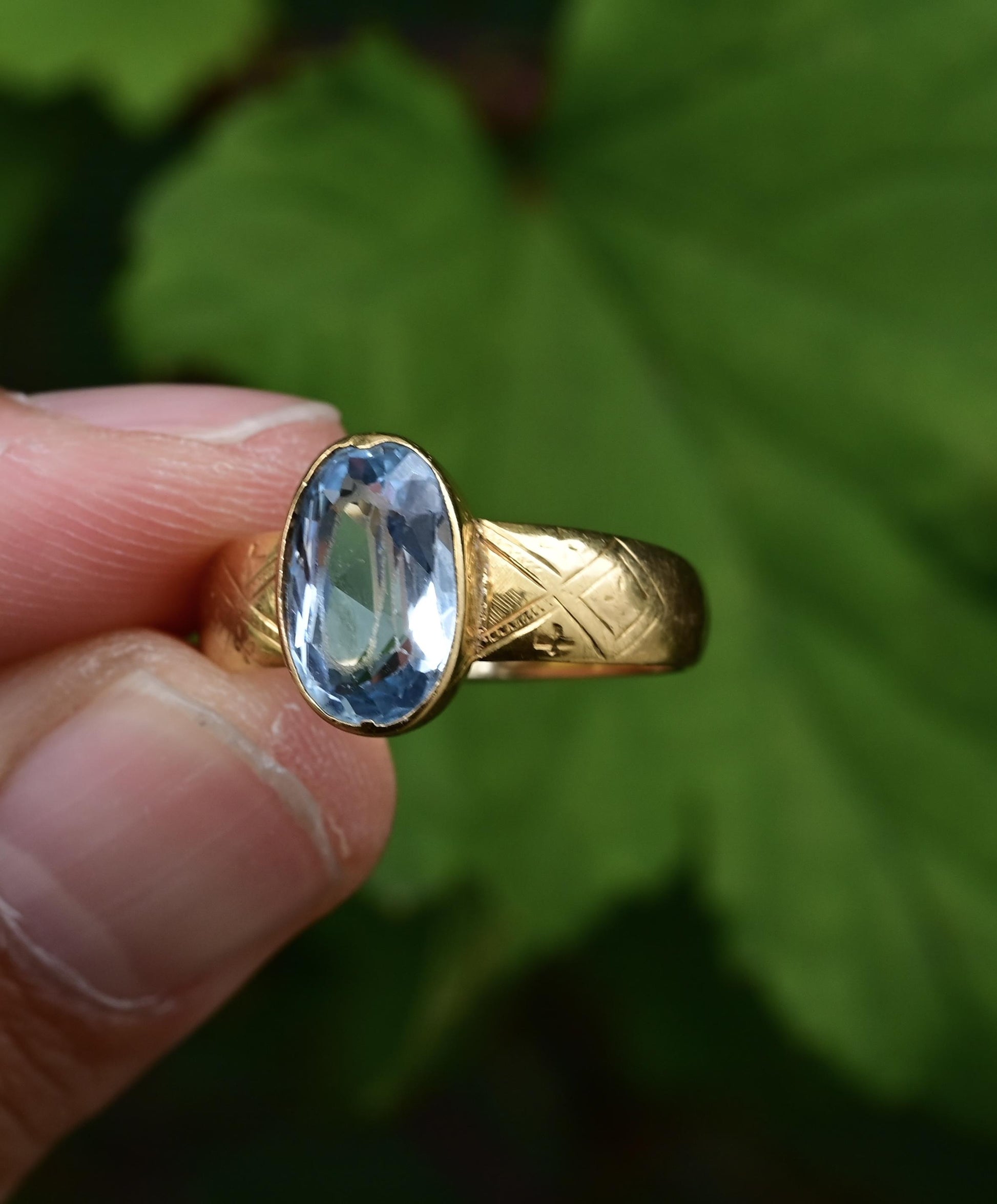 Antique 1800s 18K Yellow Gold Ring w/ Blue Lab-Grown Spinel – Oval Brilliant