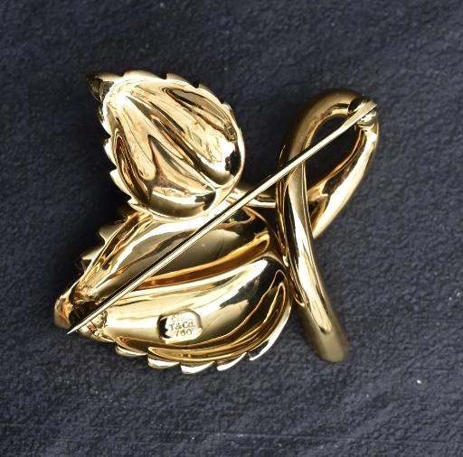 Tiffany & Co 18K Gold Strawberry Leaf Diamond Brooch 16.94g w/ Box