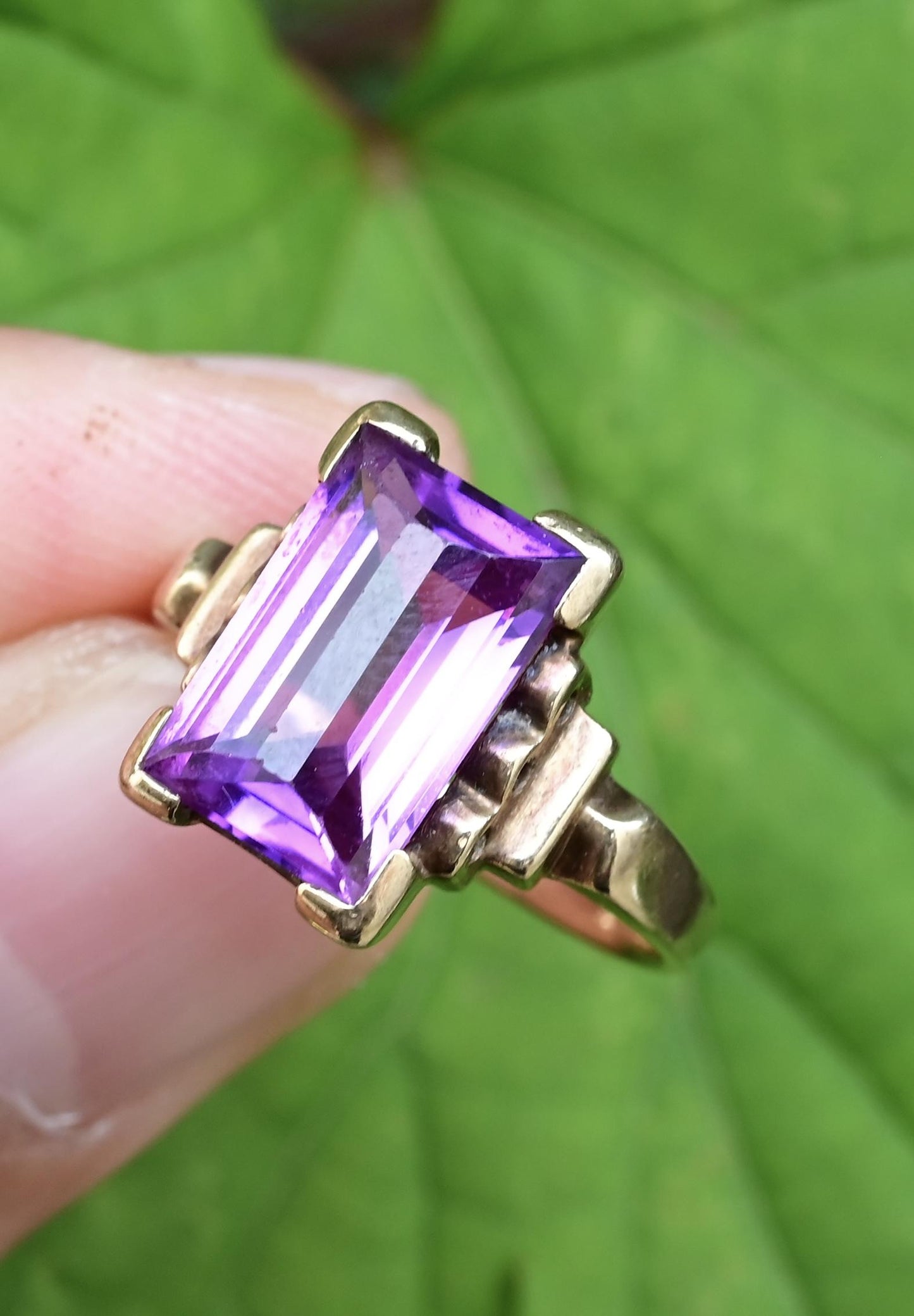 10K Yellow Gold Sapphire Ring Art Deco / Retro Era IGI Certified Size 6.75