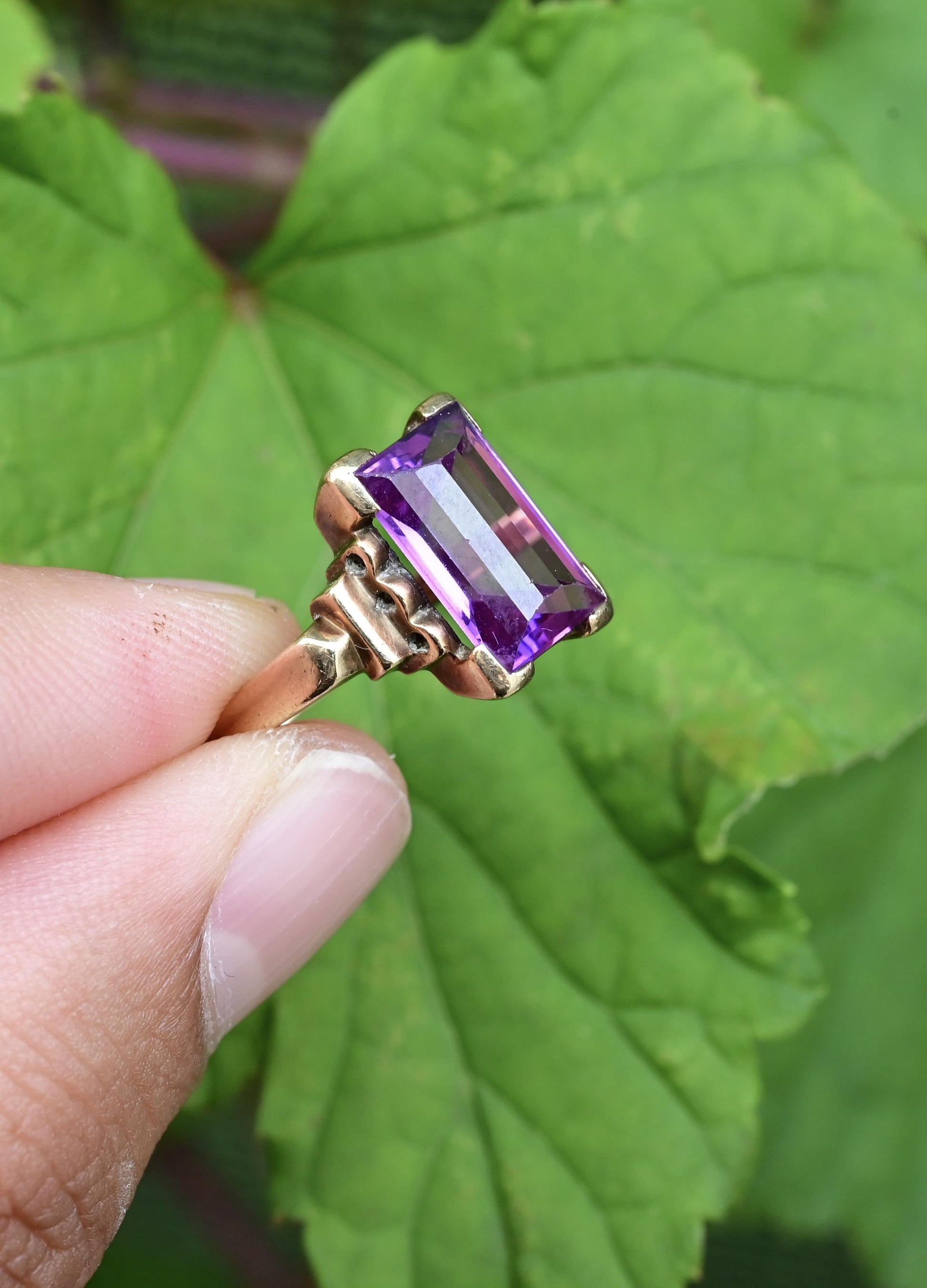 10K Yellow Gold Sapphire Ring Art Deco / Retro Era IGI Certified Size 6.75