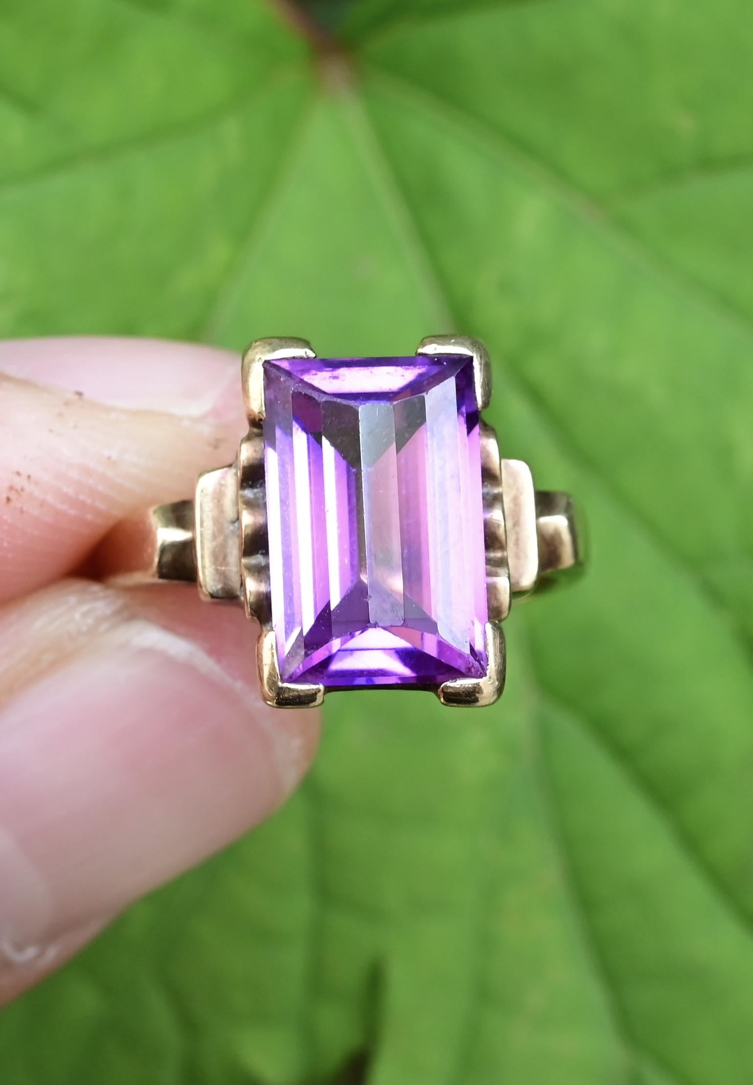 10K Yellow Gold Sapphire Ring Art Deco / Retro Era IGI Certified Size 6.75